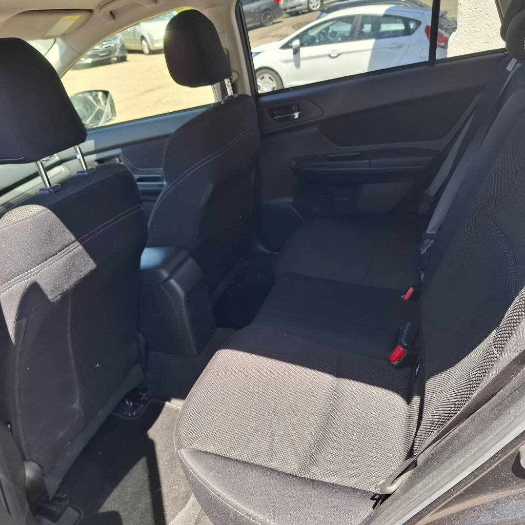 SUBARU XV 2.0i Swiss Two-image-14