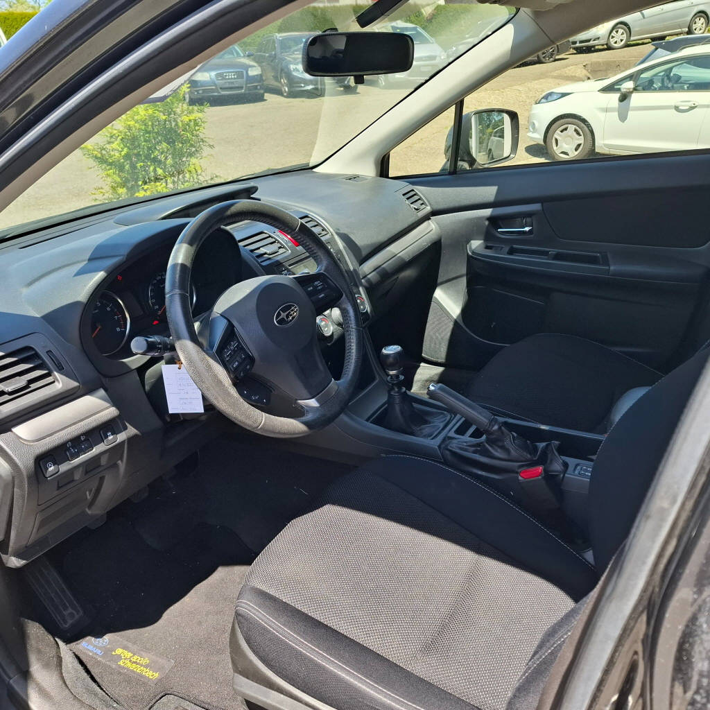 SUBARU XV 2.0i Swiss Two-image-13