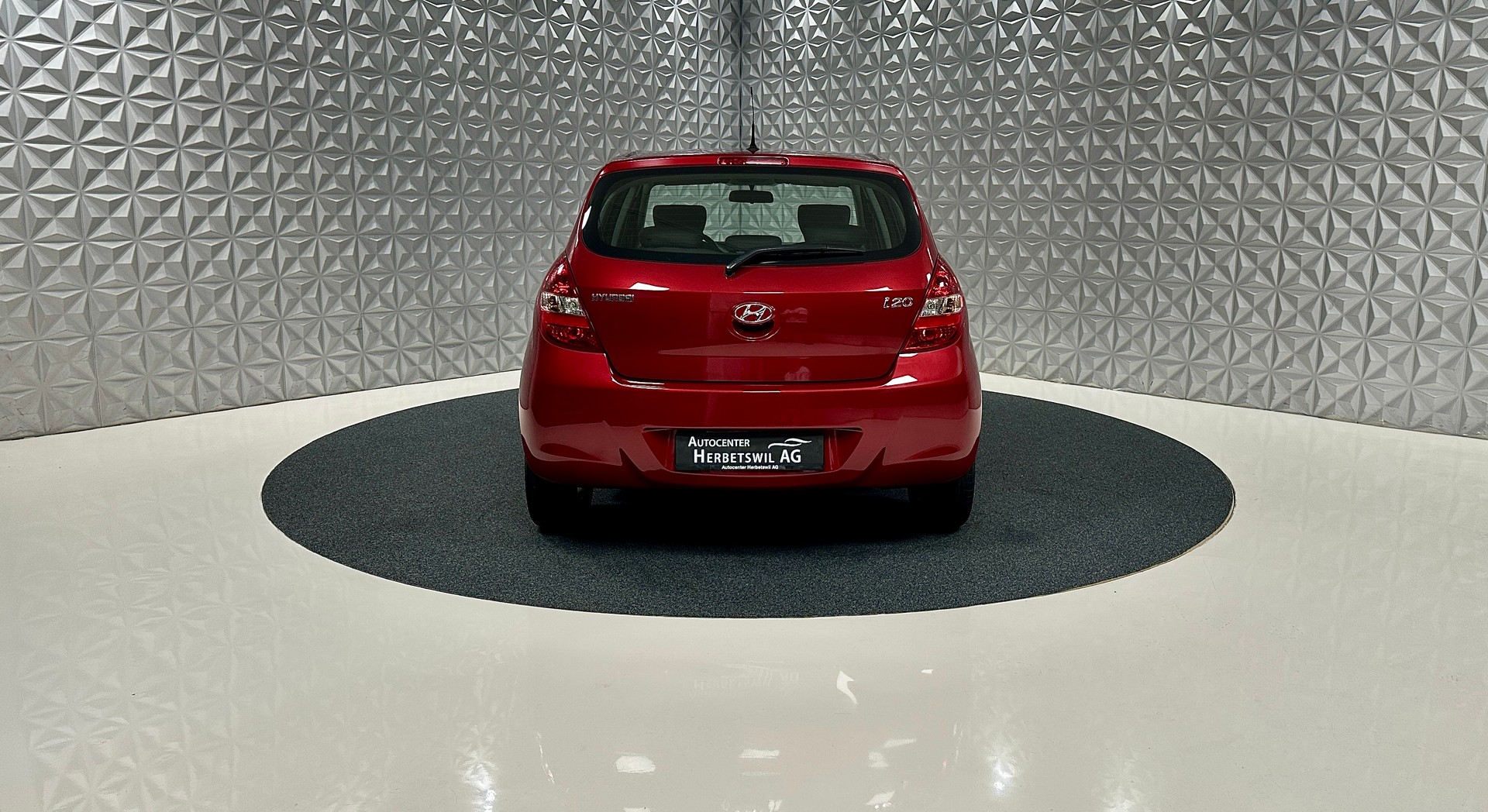 HYUNDAI i20 1.4 Style-image-5