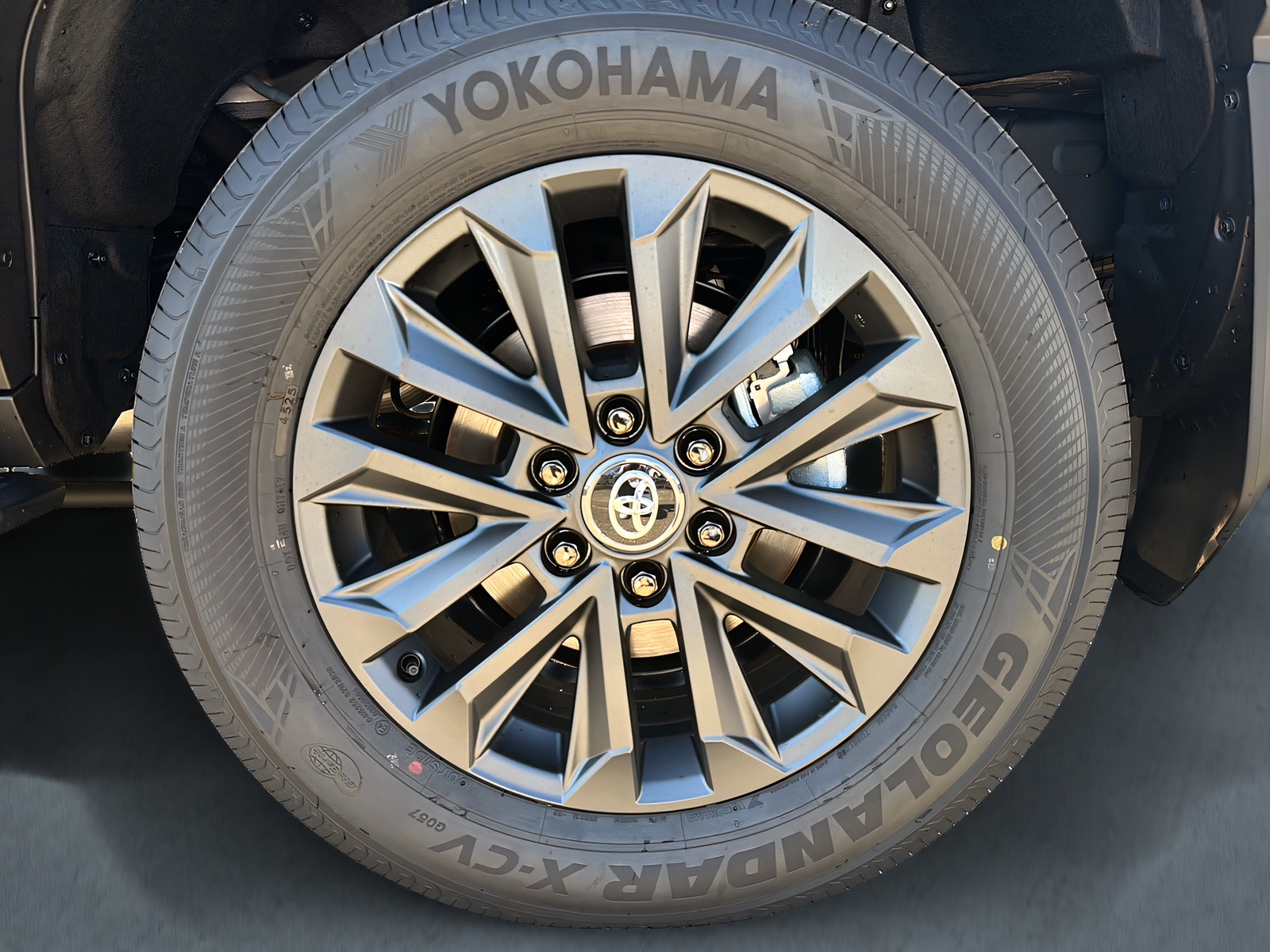 TOYOTA Land Cruiser 2.8TD Invincible-image-16