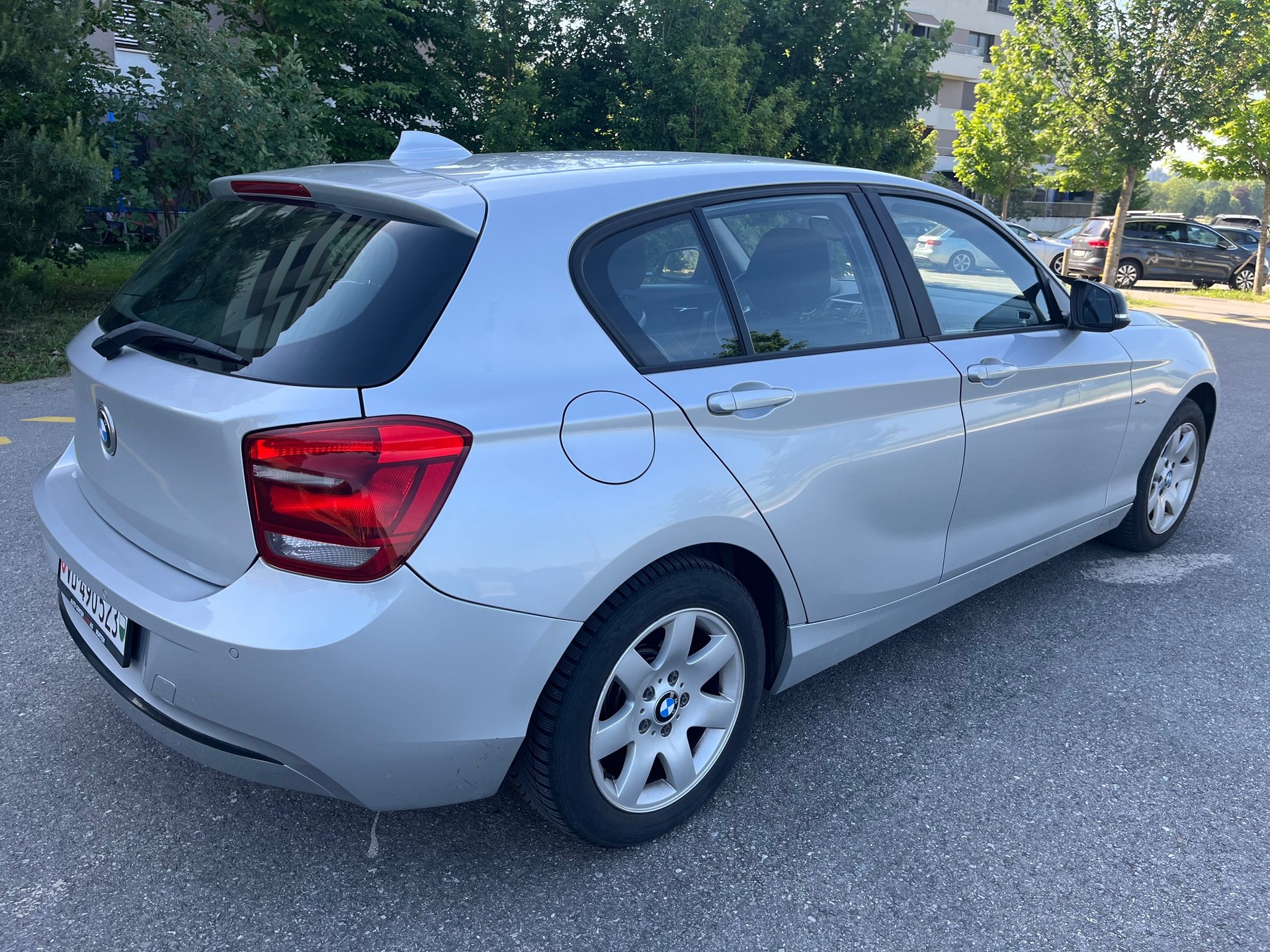 BMW 116i Sport Line-image-2