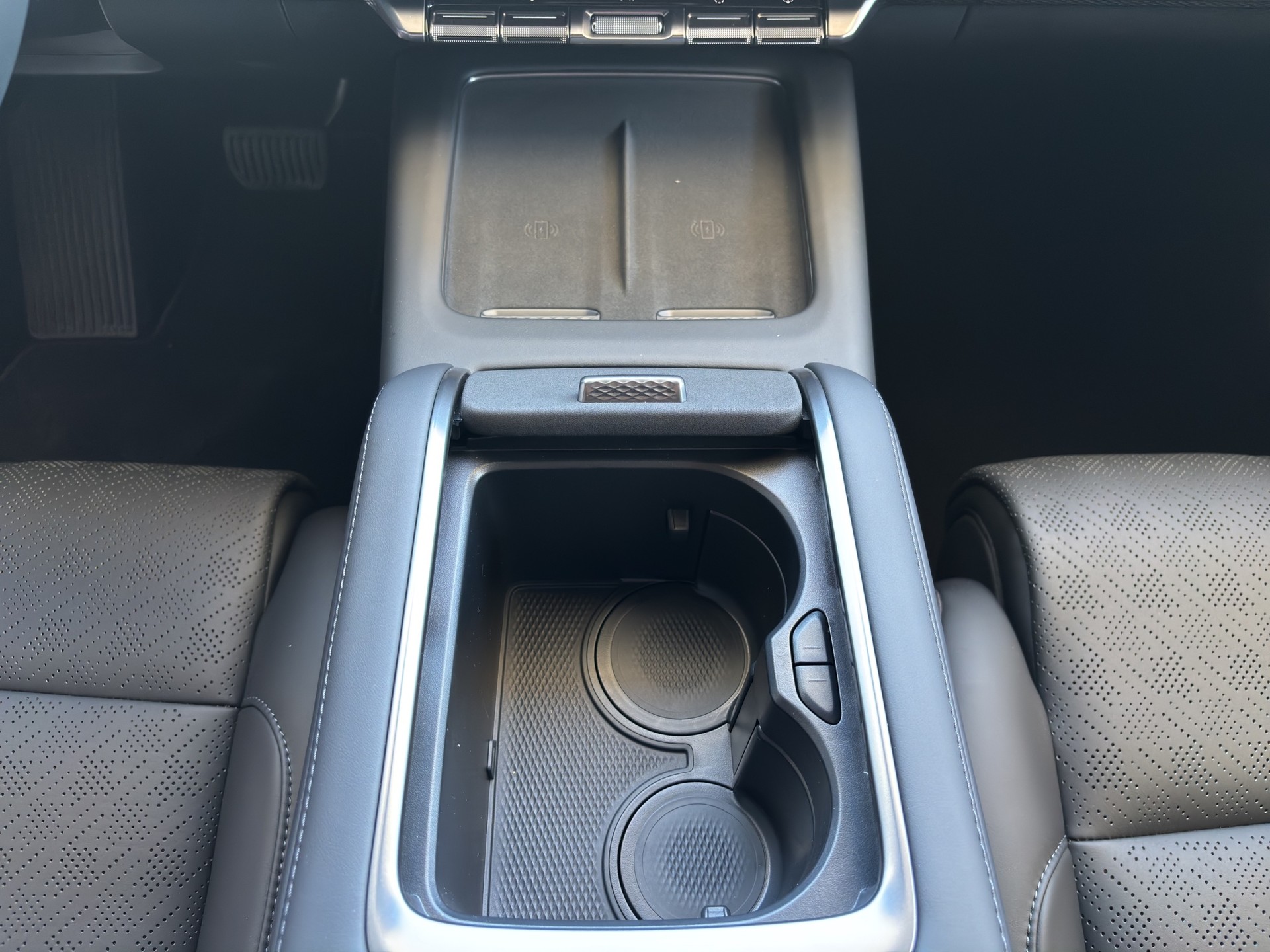ZEEKR 7X Privilege AWD-image-16
