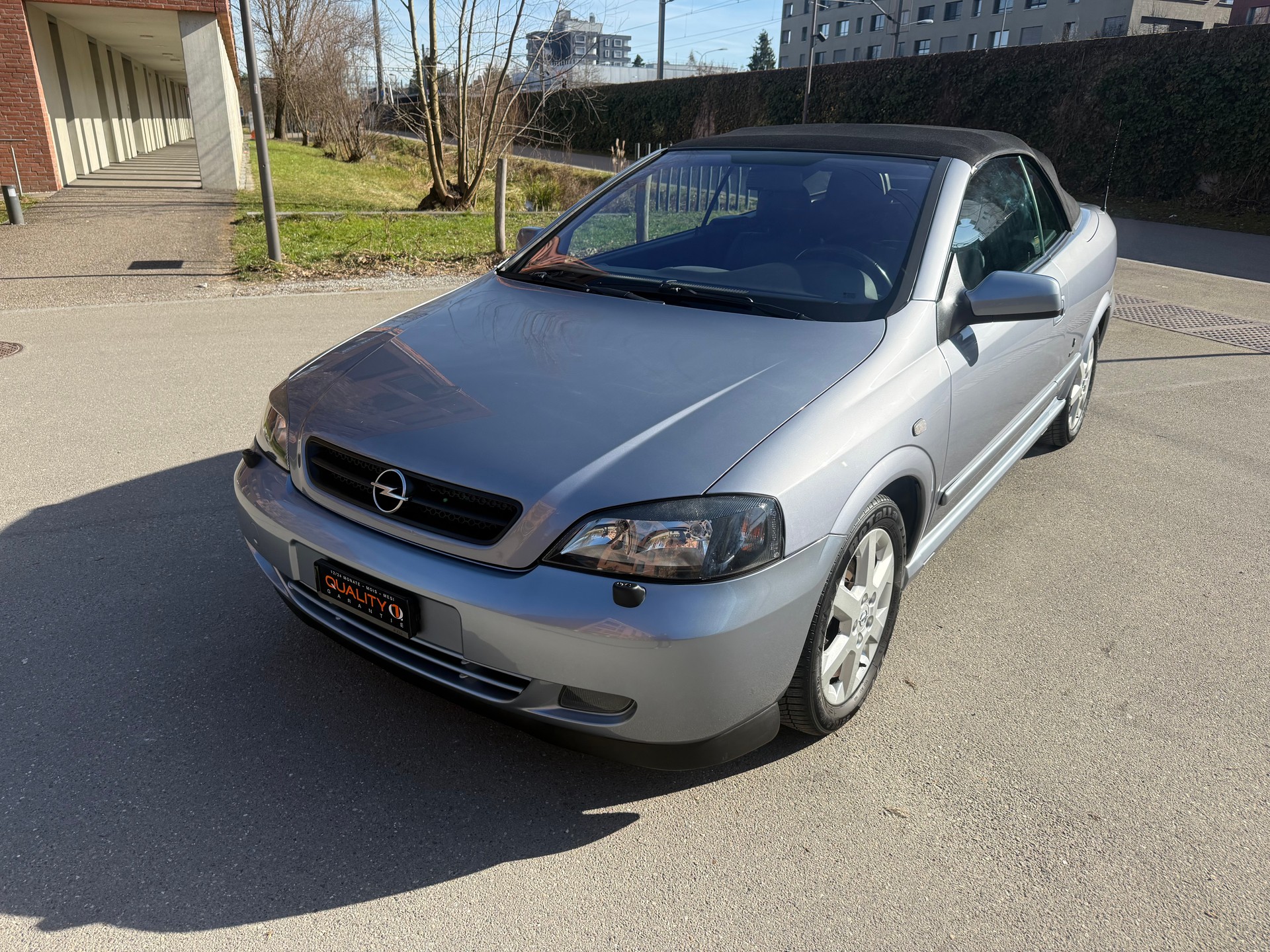 OPEL Astra Cabriolet 2.2i 16V Linea Rossa-showroom-element-1