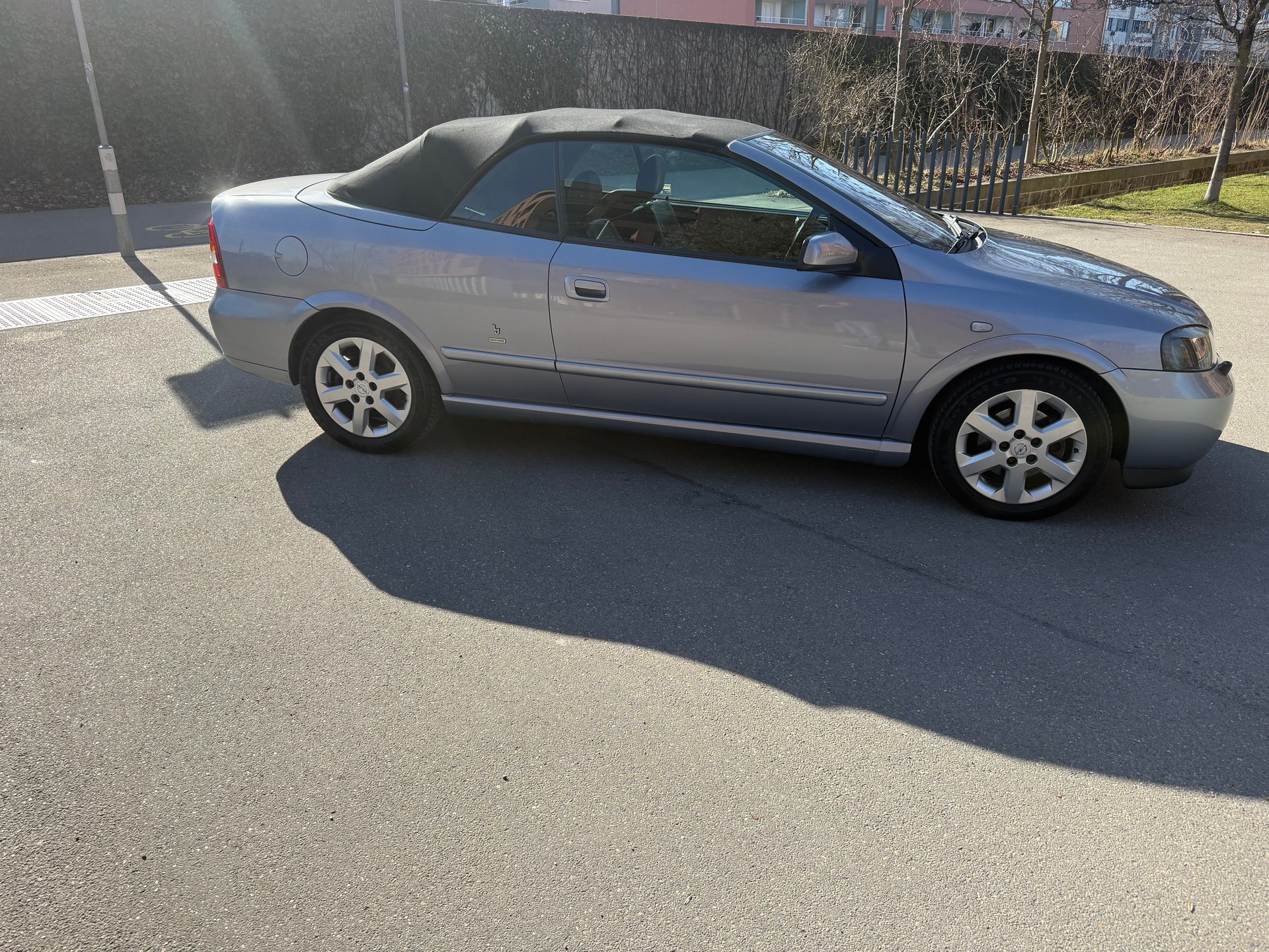 OPEL Astra Cabriolet 2.2i 16V Linea Rossa-image-4