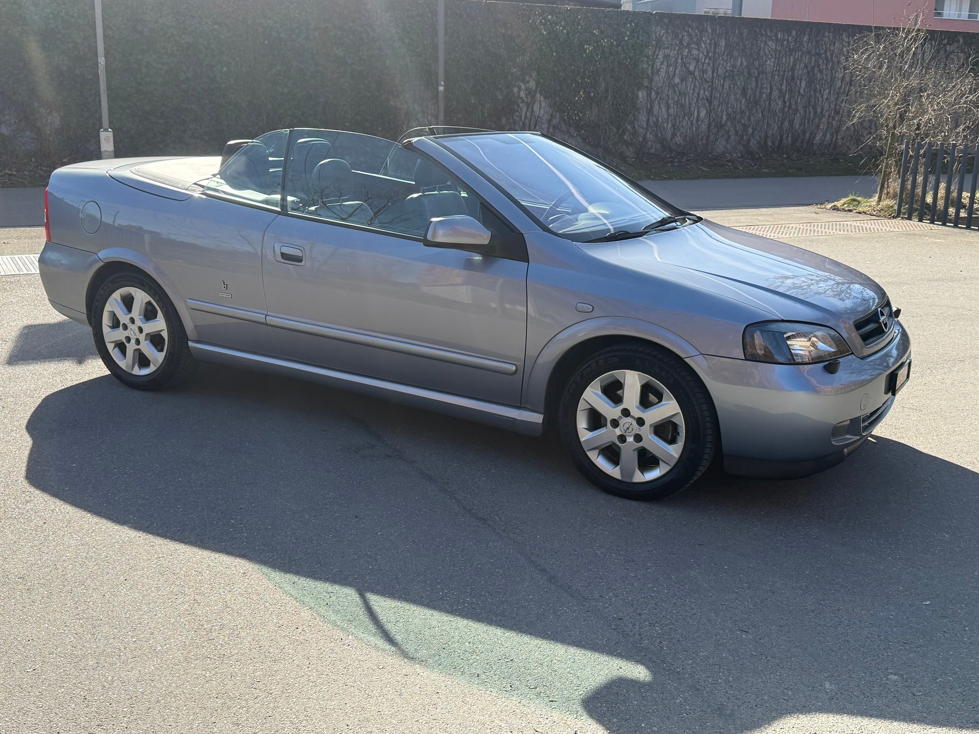 OPEL Astra Cabriolet 2.2i 16V Linea Rossa-image-15