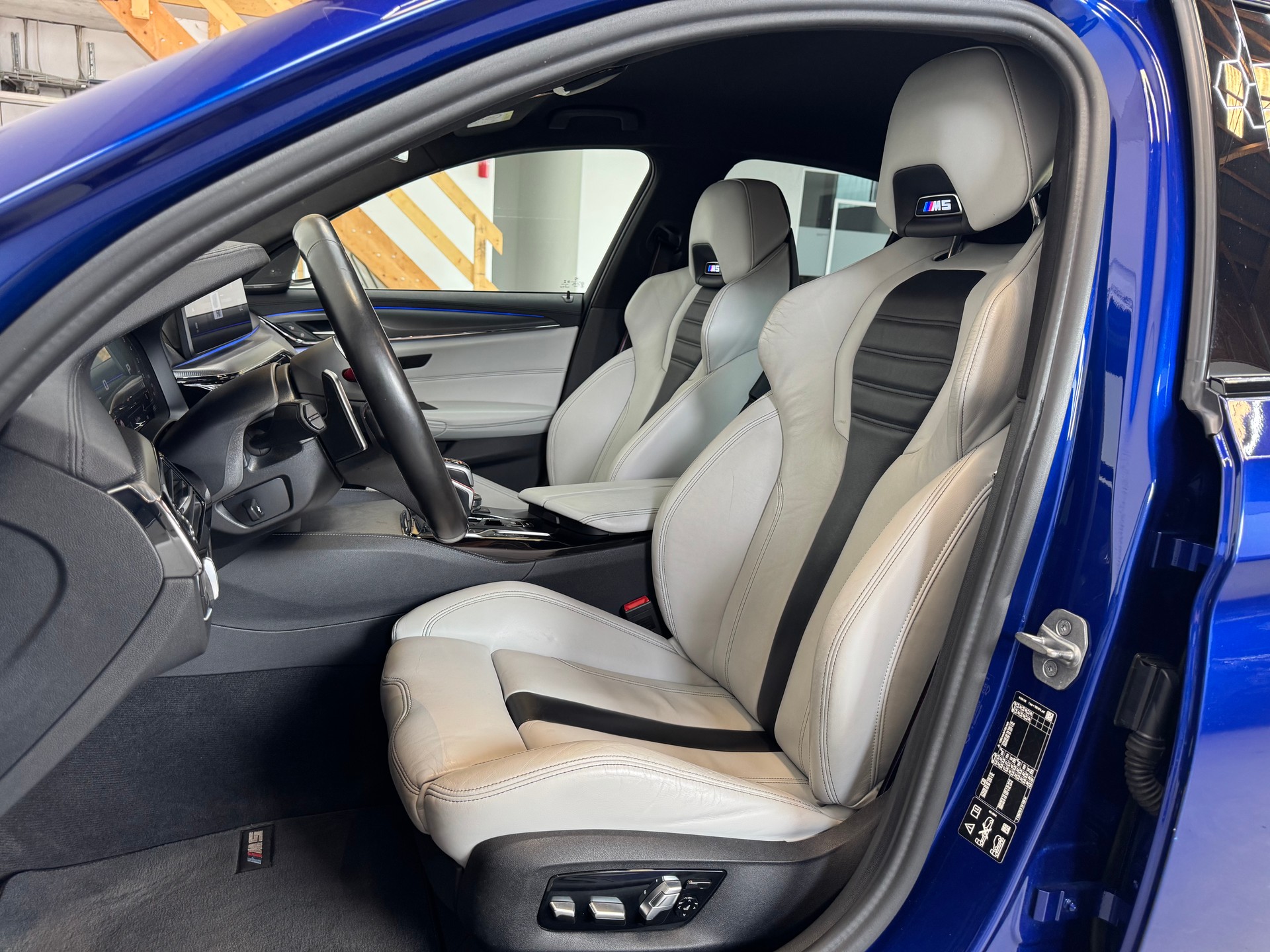 BMW M5 xDrive Competition Drivelogic-image-9