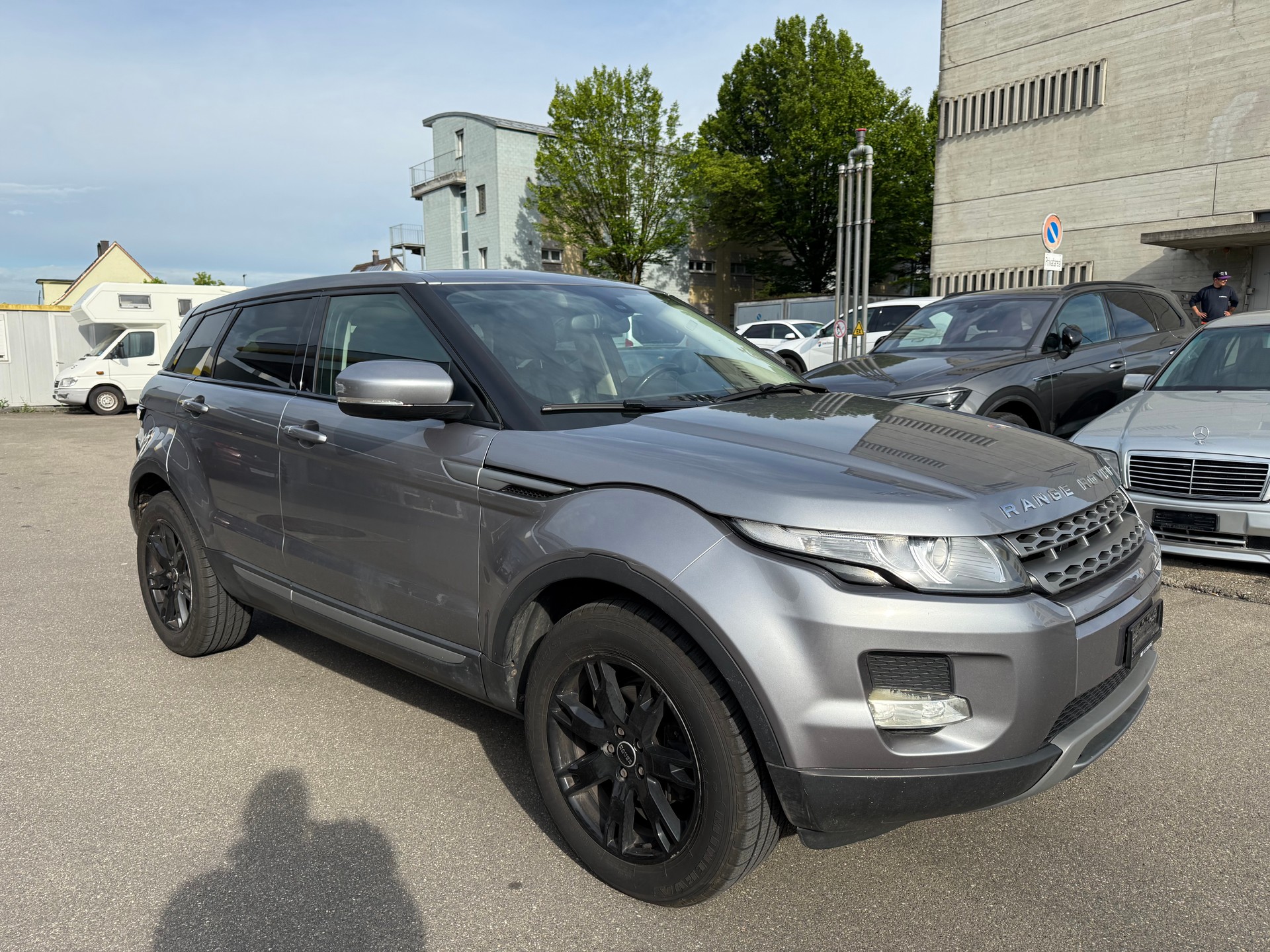 LAND ROVER Range Rover Evoque 2.2 TD4 Dynamic AT6-image-2