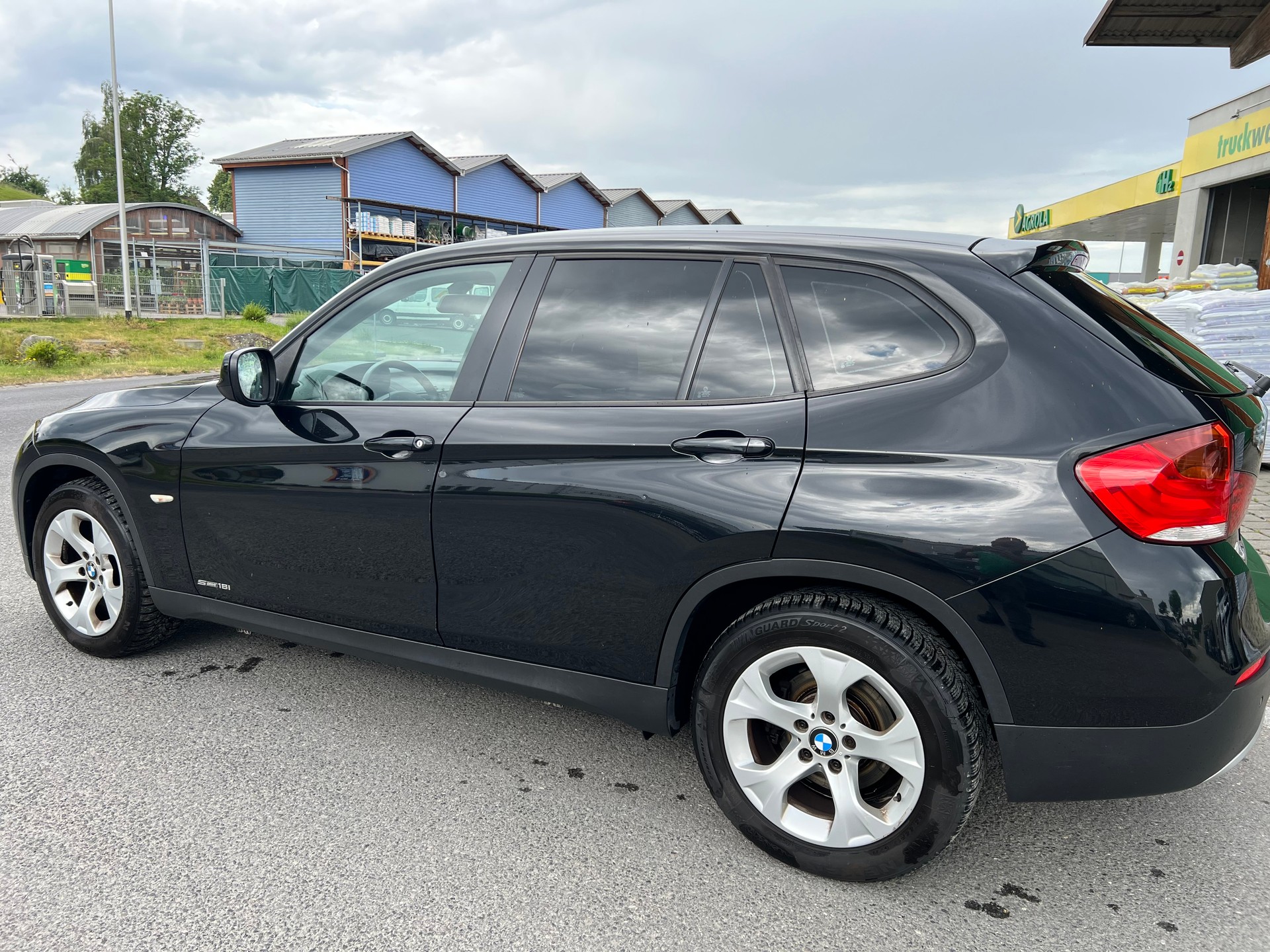 BMW X1 sDrive 18i-image-3