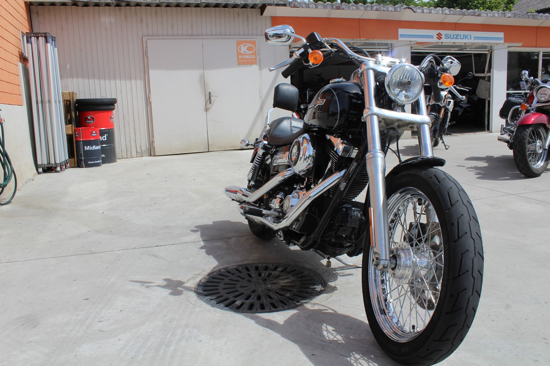 HARLEY-DAVIDSON FXDCI Dyna Super Glide Custom ABS