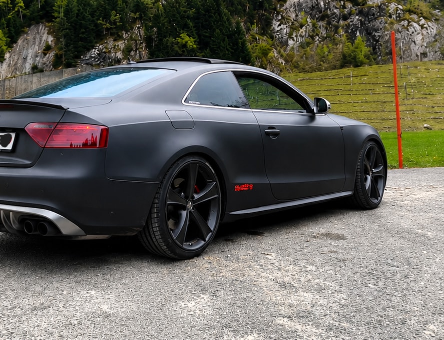 AUDI 4.2 V8 FSI quattro T-Tronic-image-5