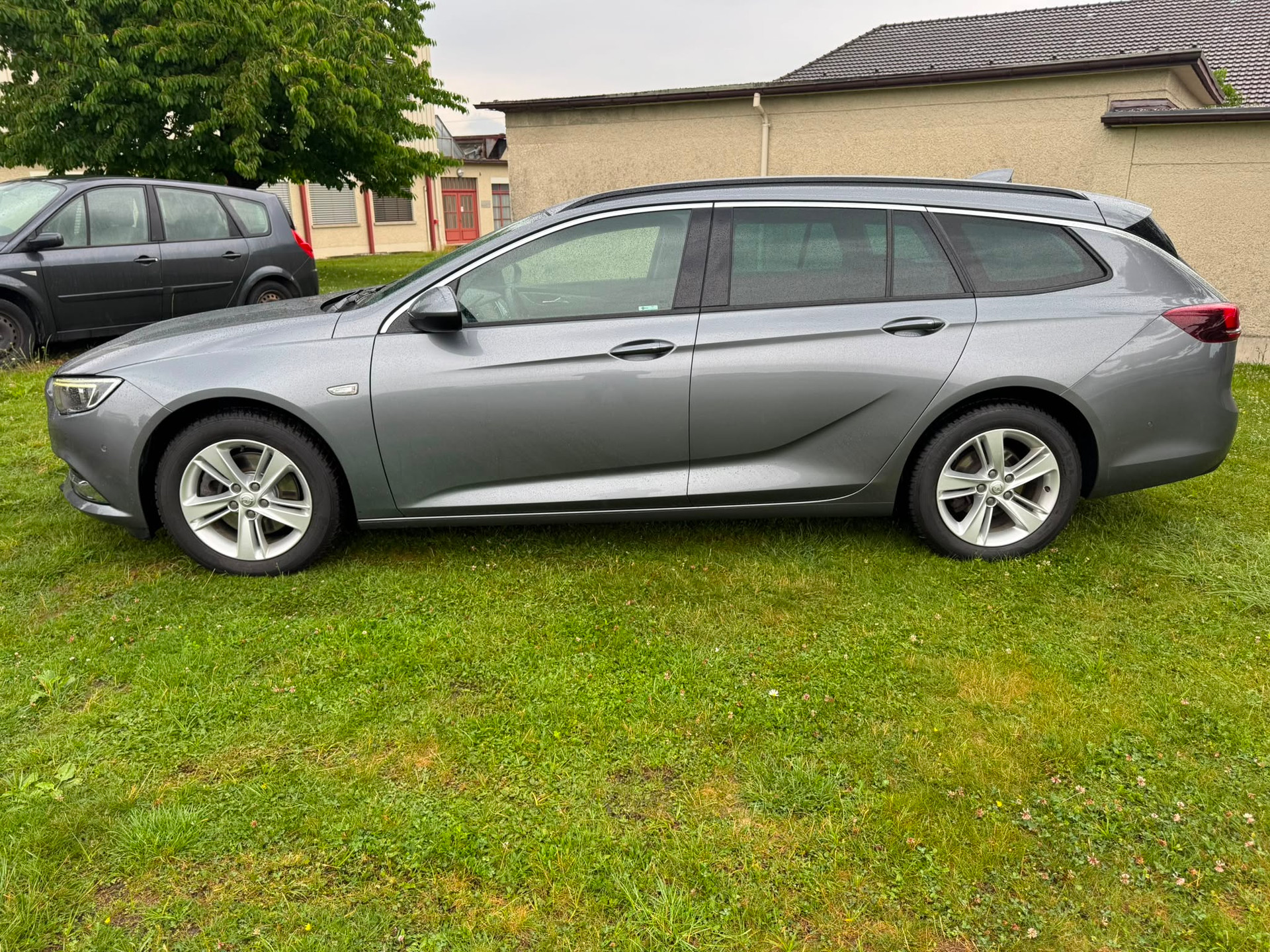 OPEL Insignia 2.0 CDTI Sports Tourer Edition Automatic-image-3
