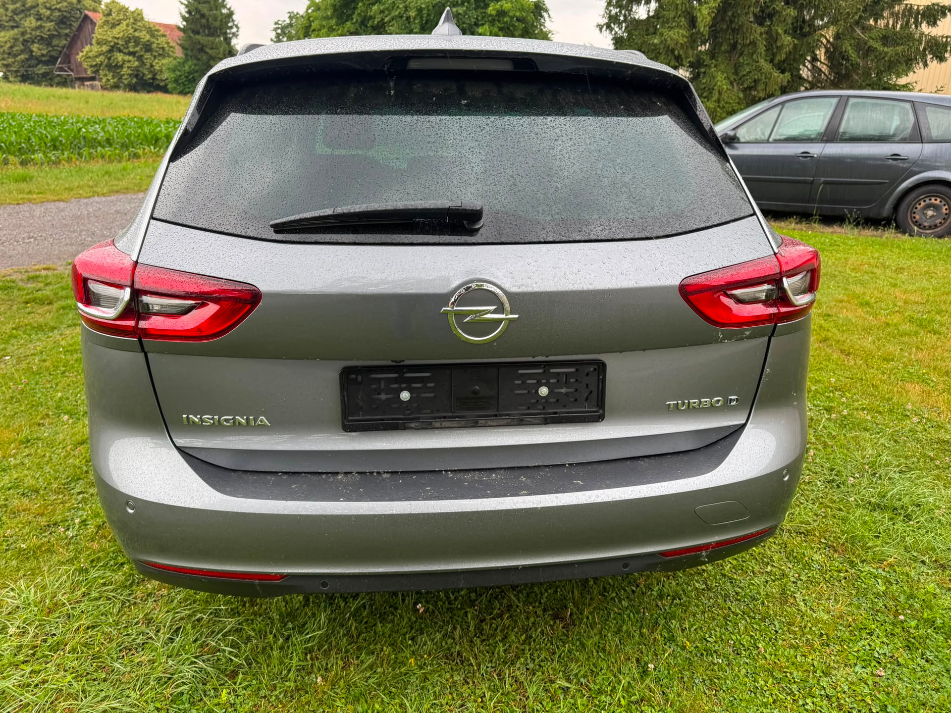 OPEL Insignia 2.0 CDTI Sports Tourer Edition Automatic-image-6