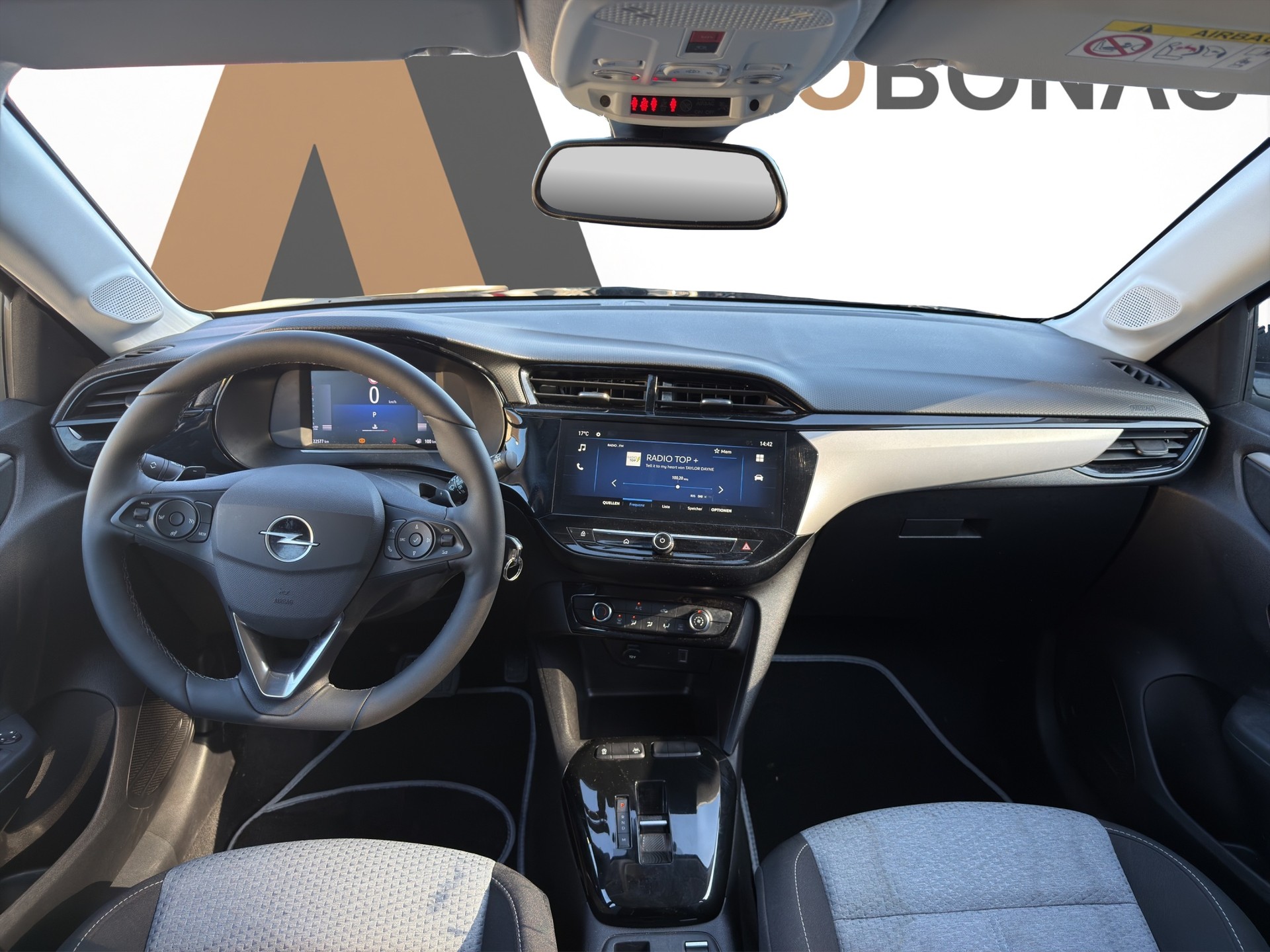 OPEL Corsa 1.2 T Edition-image-8
