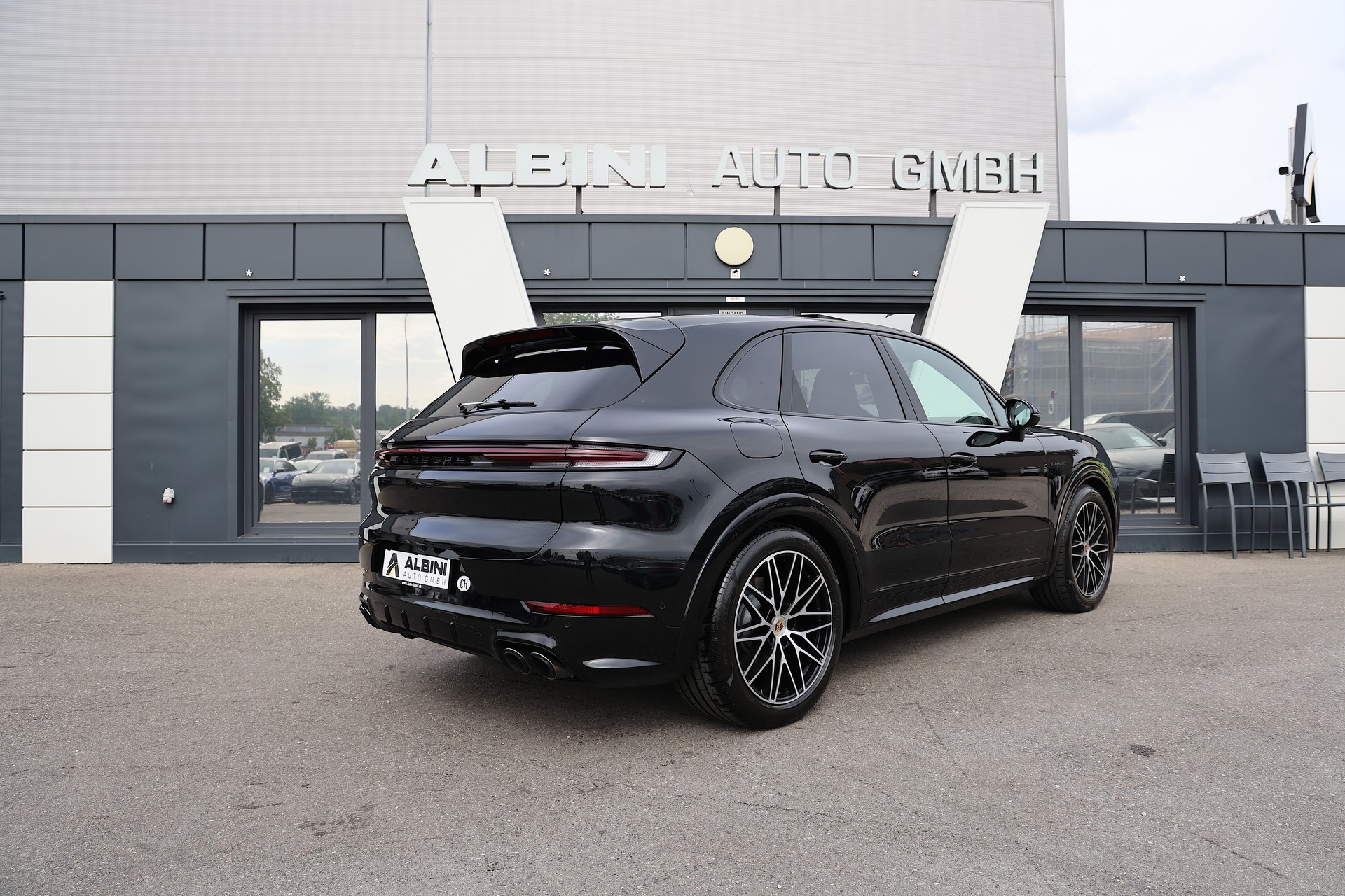 PORSCHE Cayenne E-Hybrid Tiptronic *CH-Fahrzeug* *Vollausstattung*-image-5