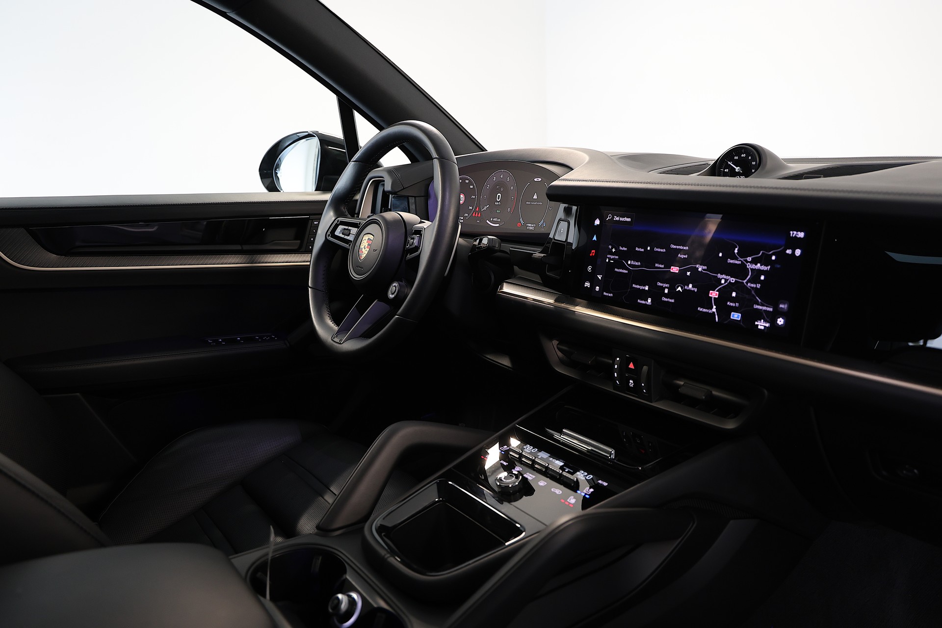 PORSCHE Cayenne E-Hybrid Tiptronic *CH-Fahrzeug* *Vollausstattung*-image-15