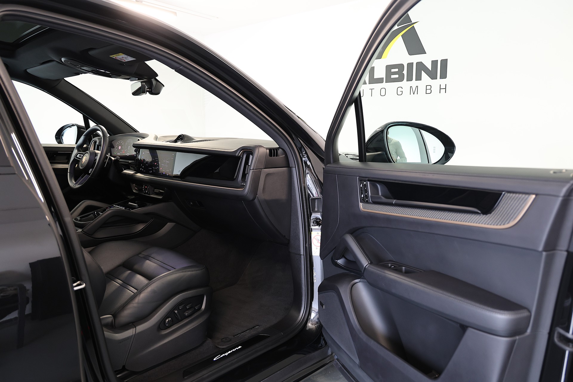 PORSCHE Cayenne E-Hybrid Tiptronic *CH-Fahrzeug* *Vollausstattung*-image-13