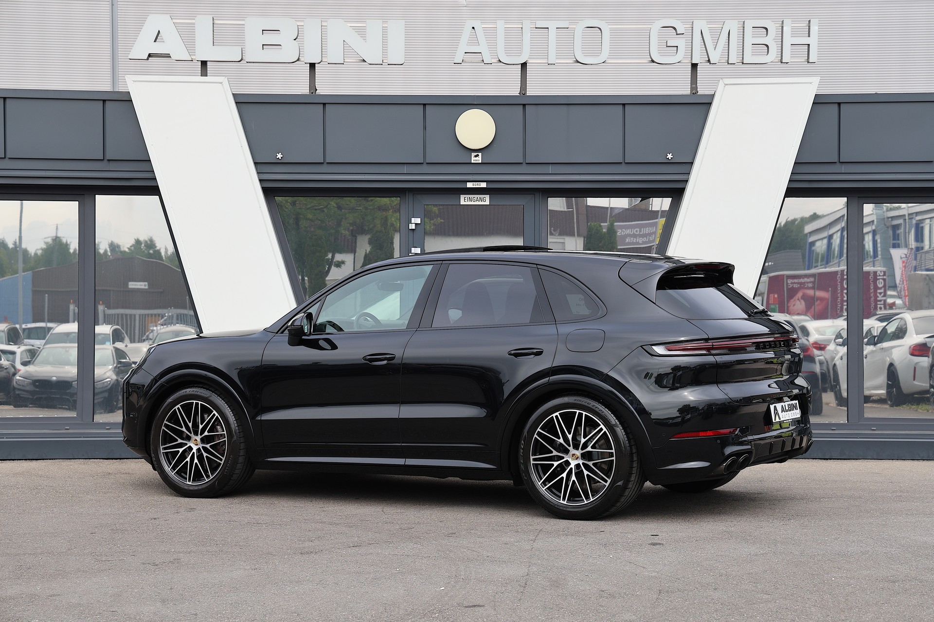 PORSCHE Cayenne E-Hybrid Tiptronic *CH-Fahrzeug* *Vollausstattung*-image-3