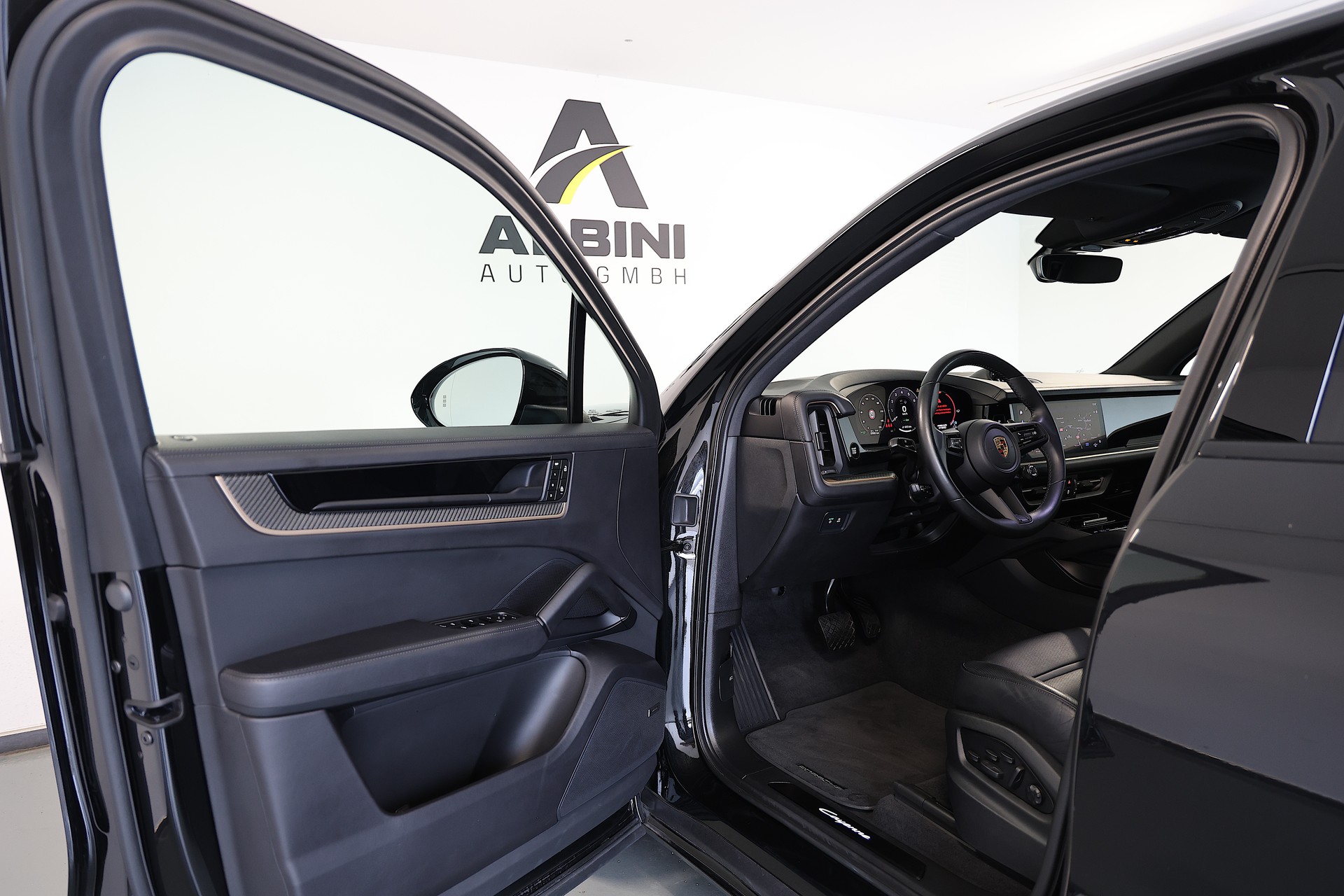 PORSCHE Cayenne E-Hybrid Tiptronic *CH-Fahrzeug* *Vollausstattung*-image-6