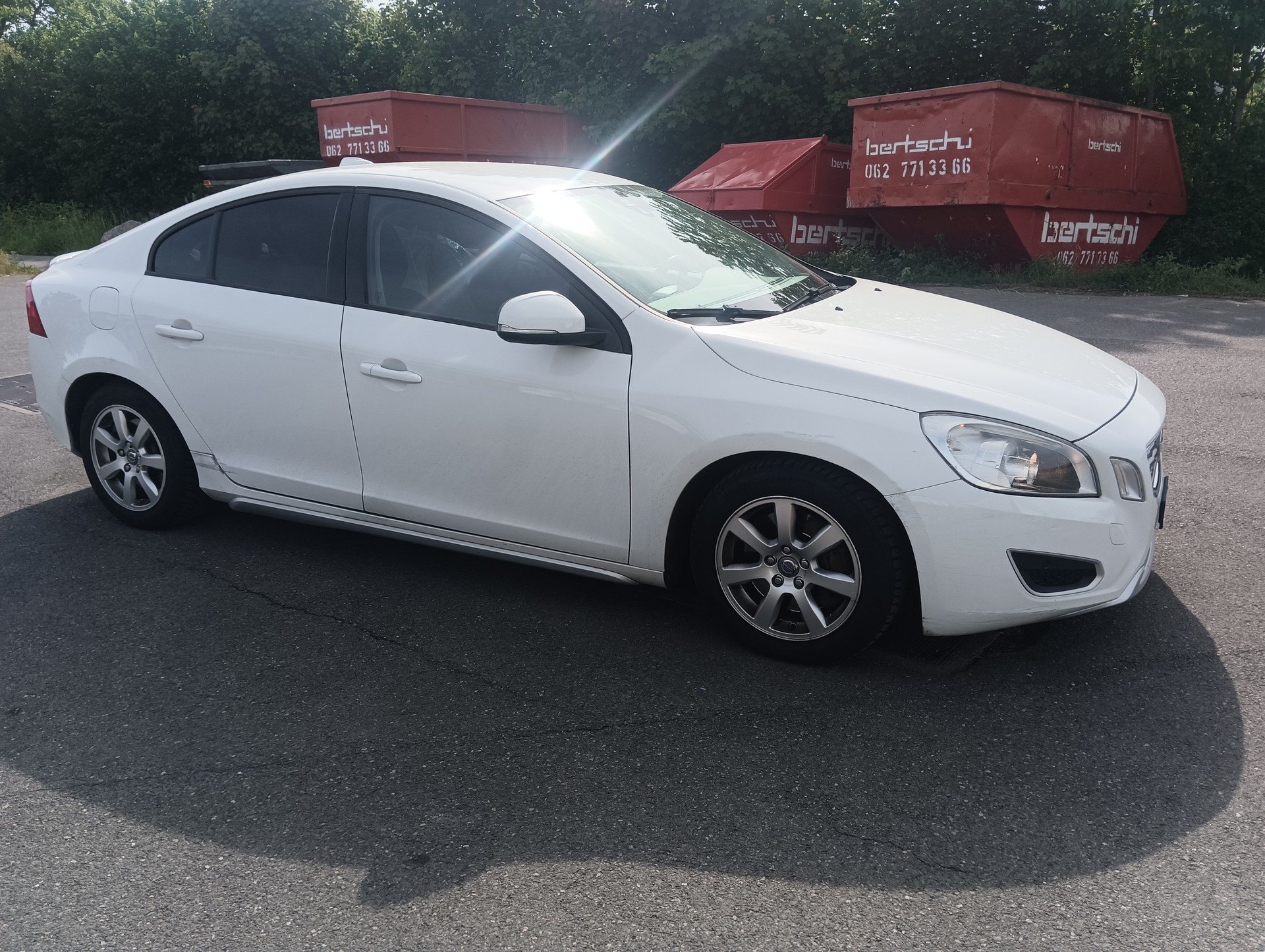 VOLVO S60 2.0T Powershift-image-3