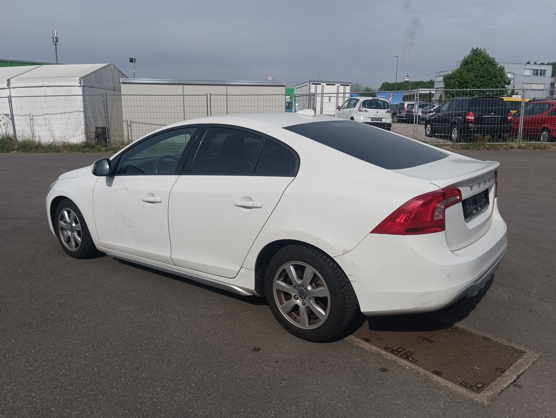 VOLVO S60 2.0T Powershift-image-2