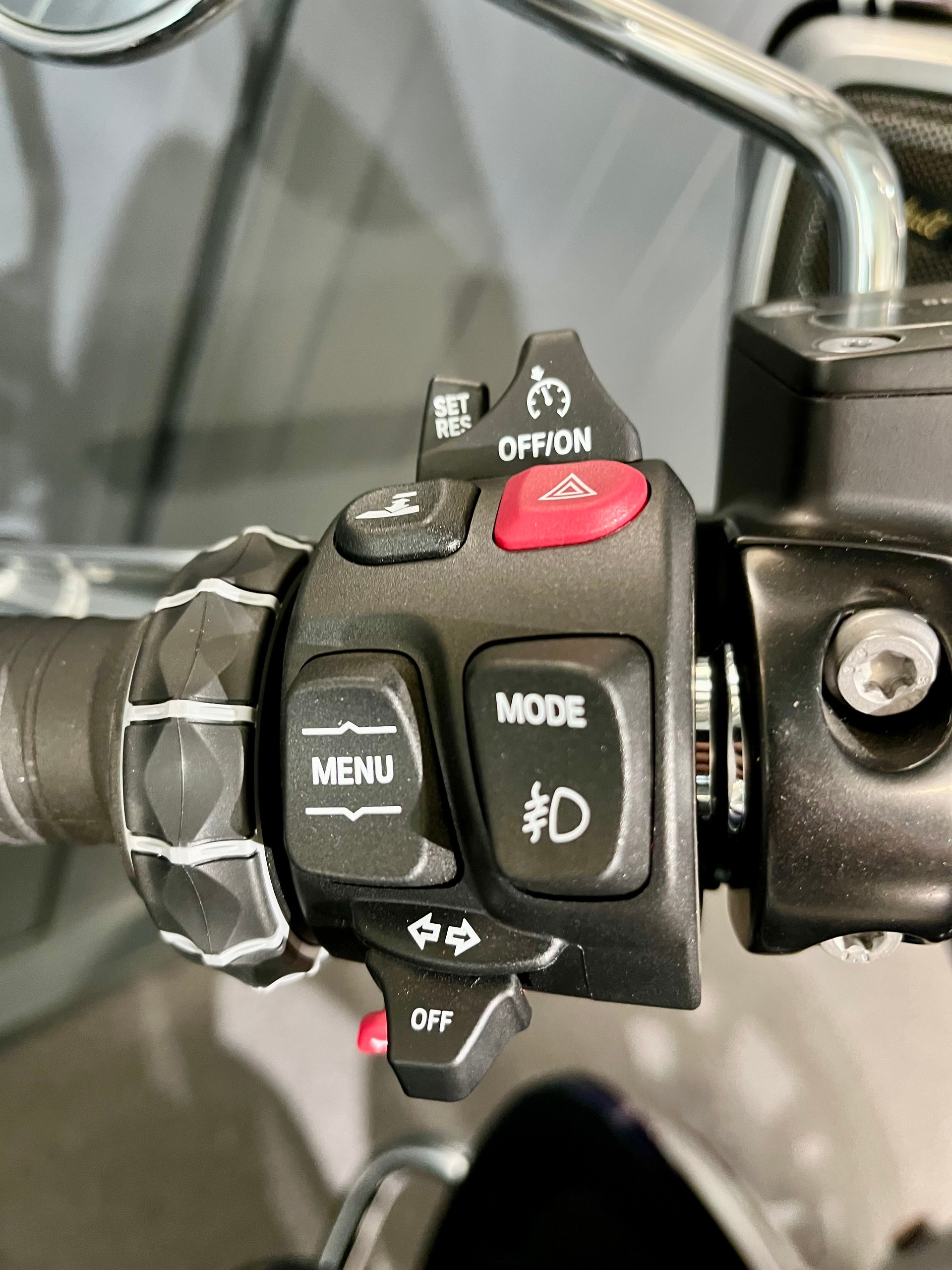 BMW R 18 Transcontinental-showroom-element-3