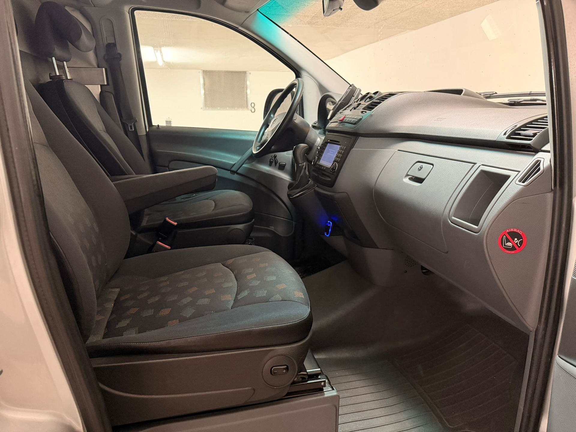 MERCEDES-BENZ Vito 115 CDI EL 4x4-image-8