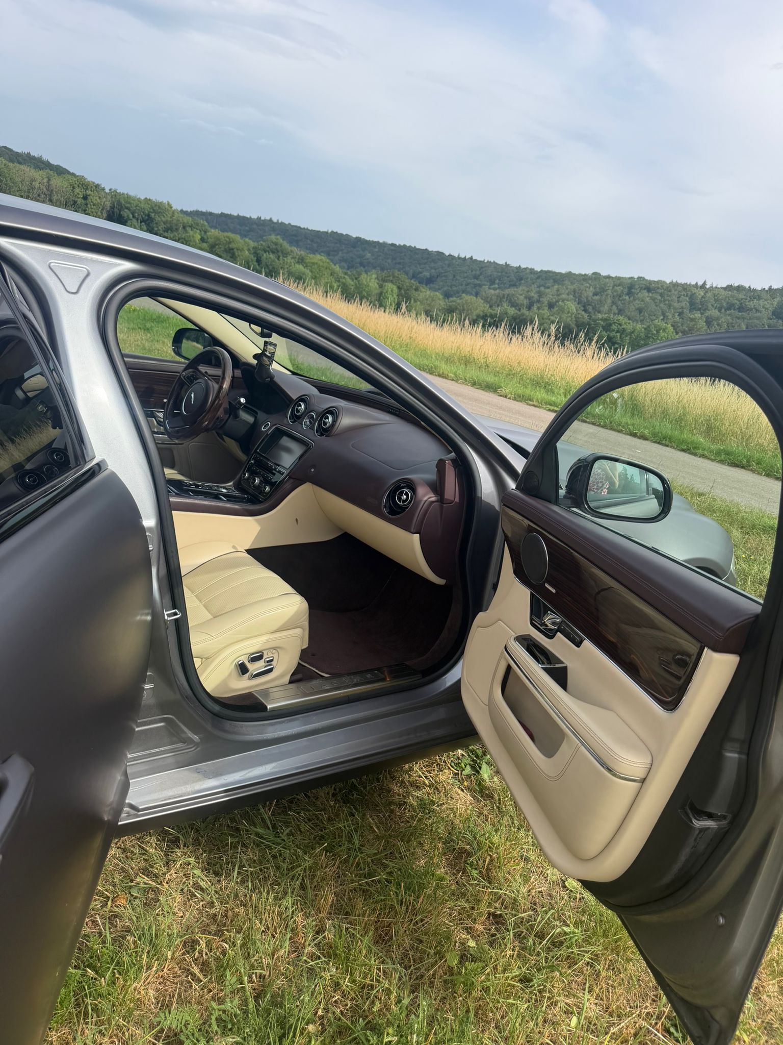 JAGUAR XJ 5.0 V8 S/C Supersport LWB-image-4