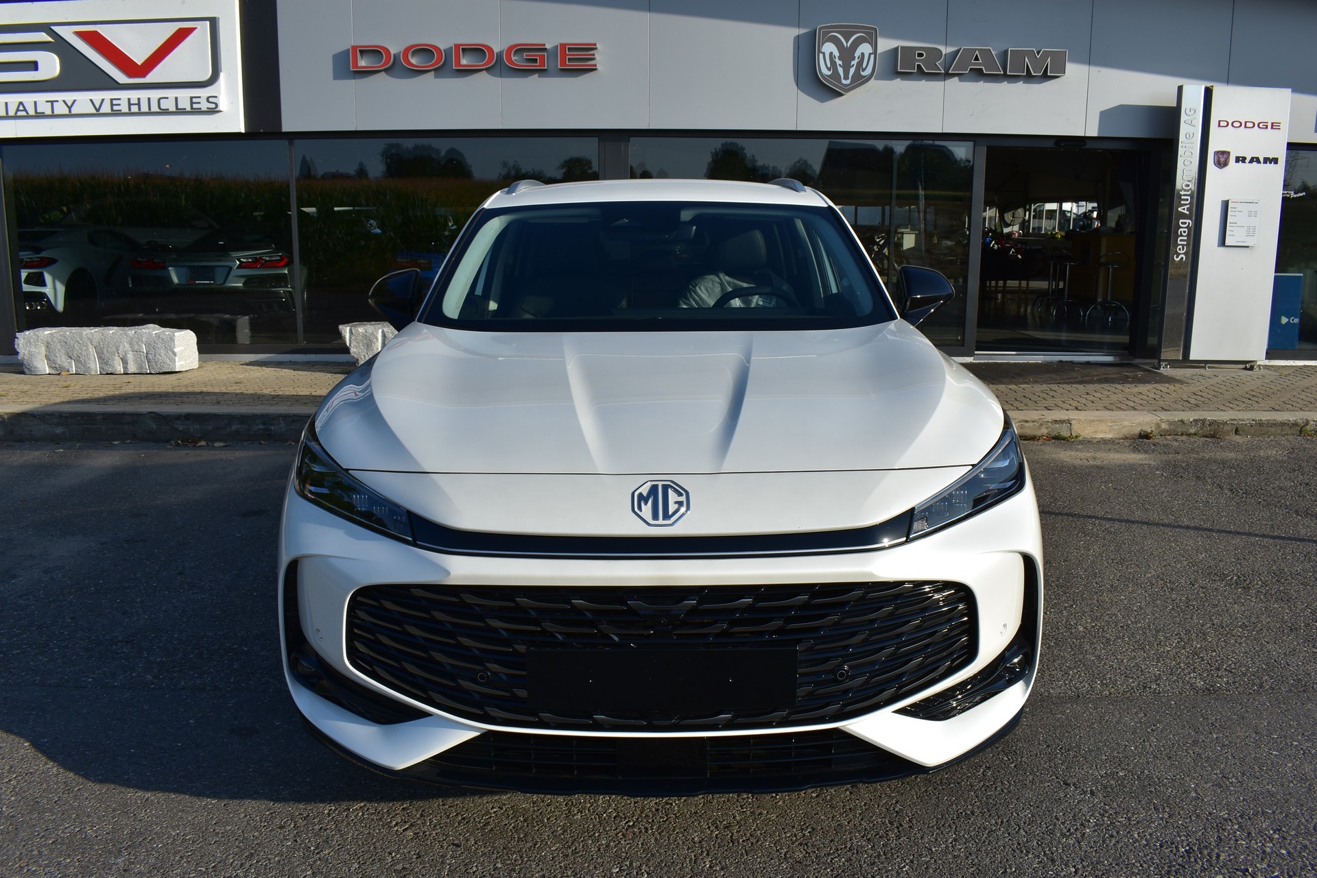 MG HS 1.5 Hybrid+ Luxury-image-0