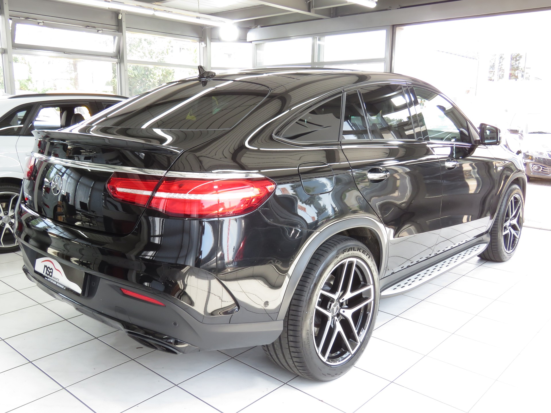 MERCEDES-BENZ GLE Coupé 43 AMG 4Matic 9G-Tronic-image-3