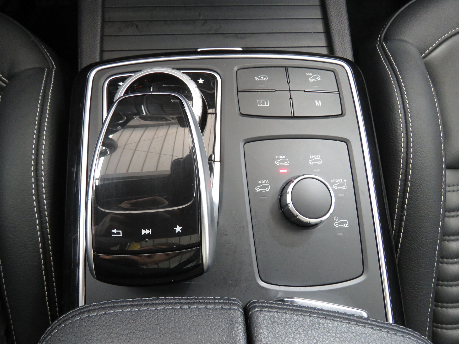 MERCEDES-BENZ GLE Coupé 43 AMG 4Matic 9G-Tronic-image-16
