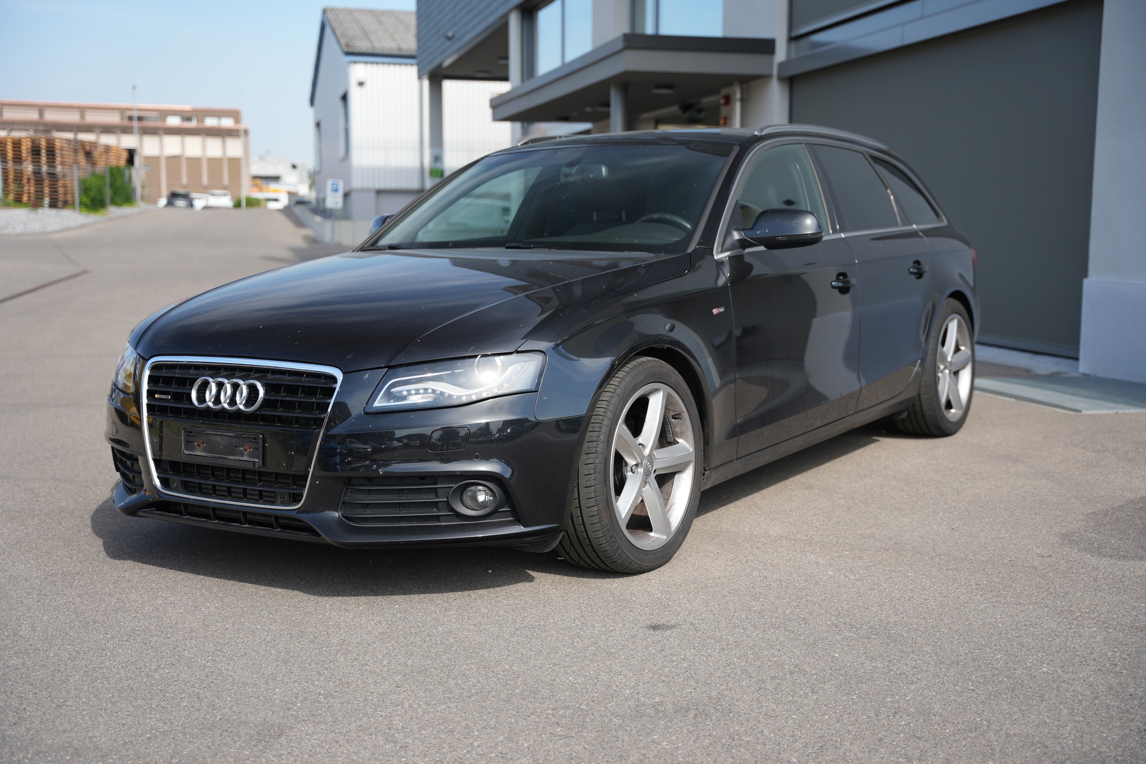 Car photo
