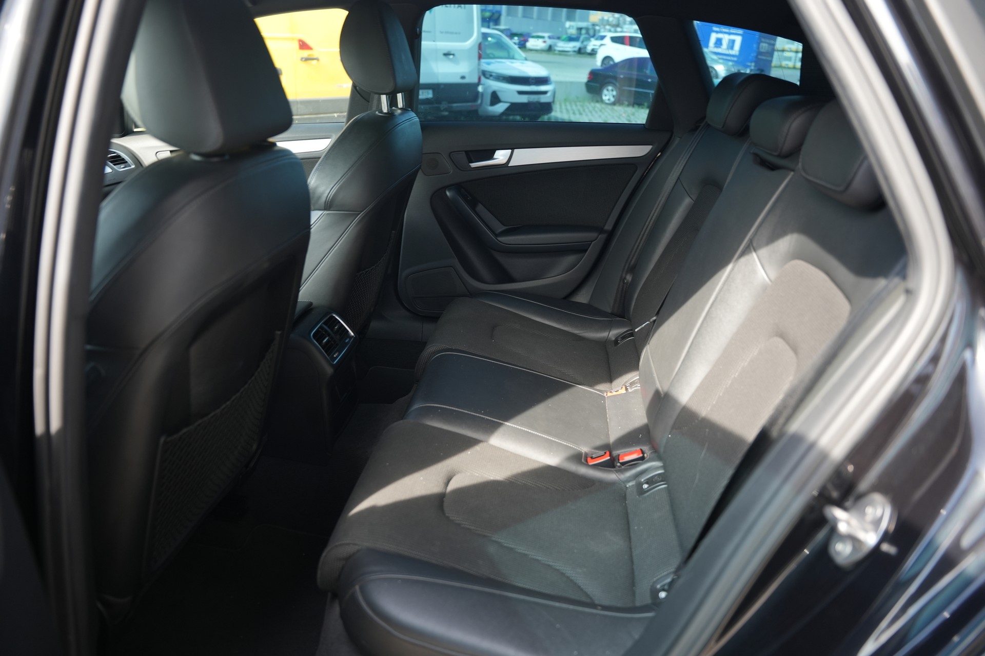 AUDI A4 Avant 3.0 TDI quattro S-tronic-image-6