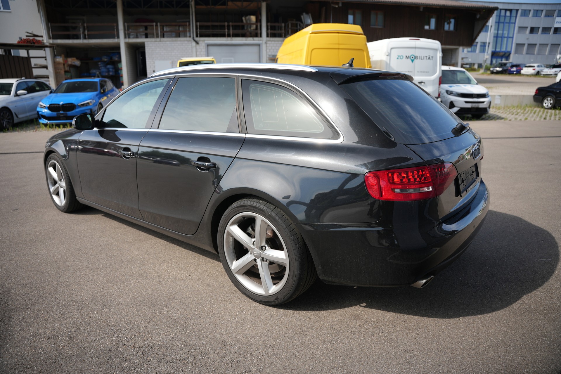 AUDI A4 Avant 3.0 TDI quattro S-tronic-image-3