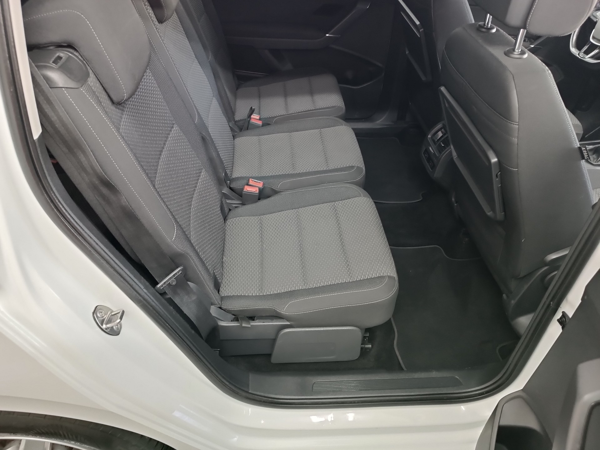 VW Touran 1.5 TSI EVO Comfortline-image-12