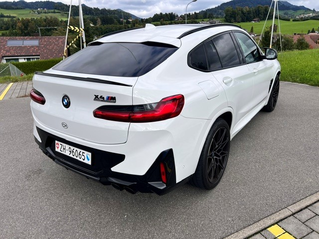 BMW M Competition-image-3