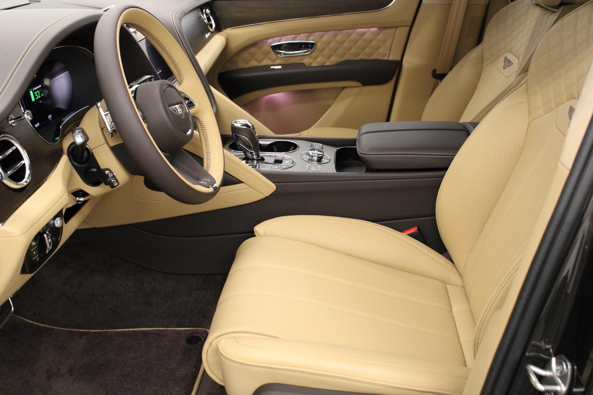 BENTLEY Bentayga 3.0 V6 Hybrid Azure-image-14