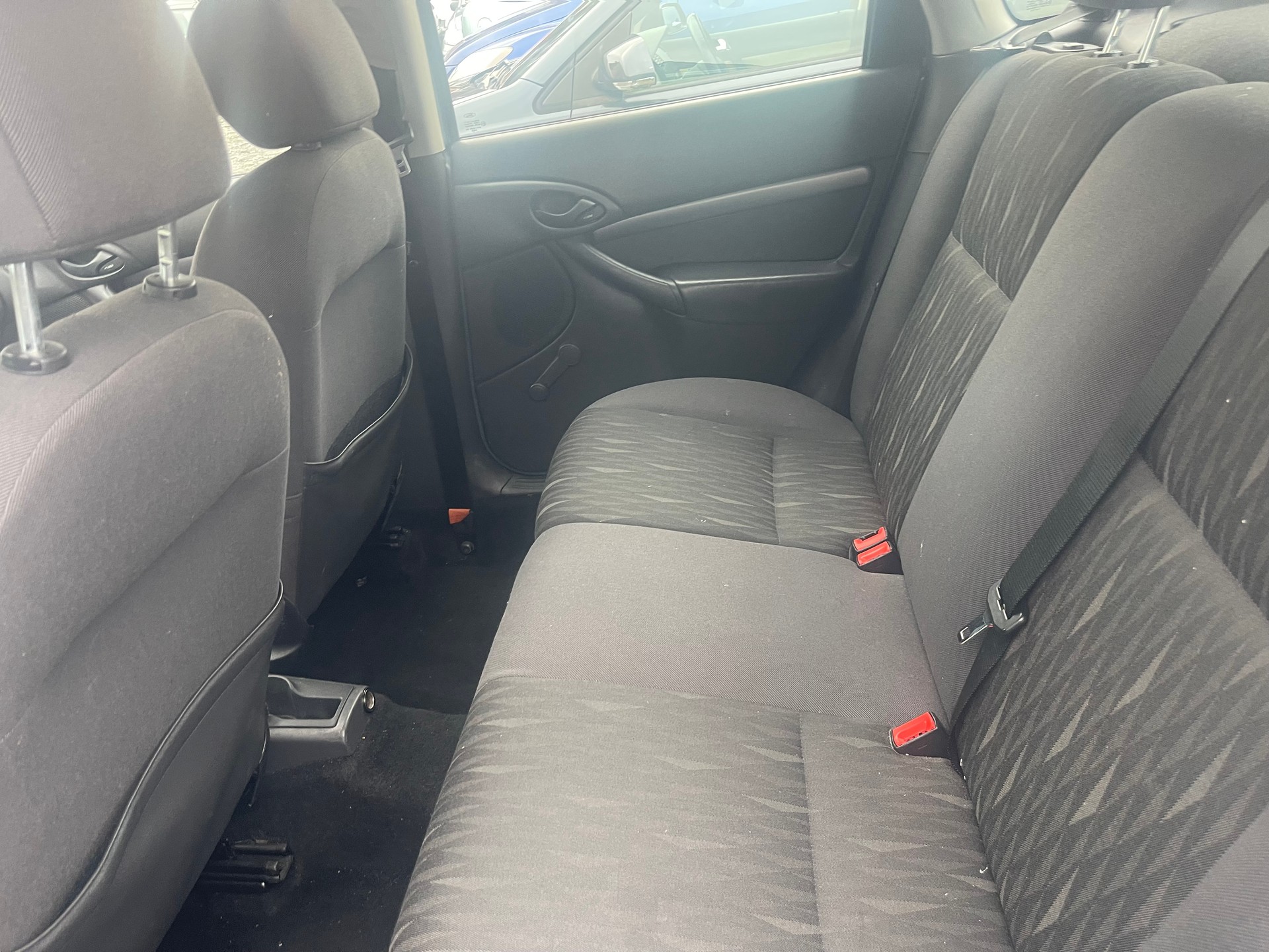FORD Focus 1.6i 16V Carving-image-6