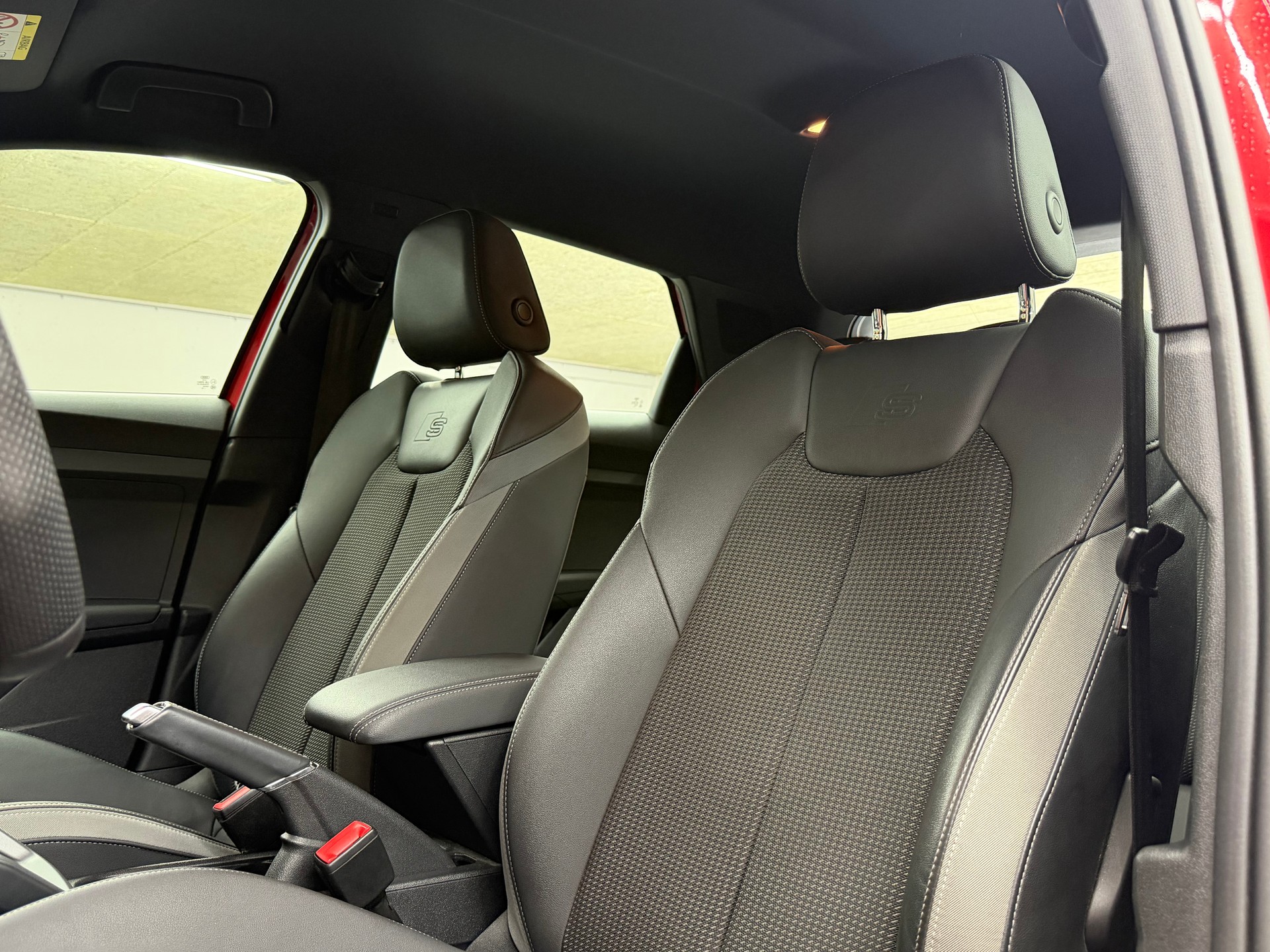 AUDI A1 Sportback 30 TFSI S Line S-tronic-image-7
