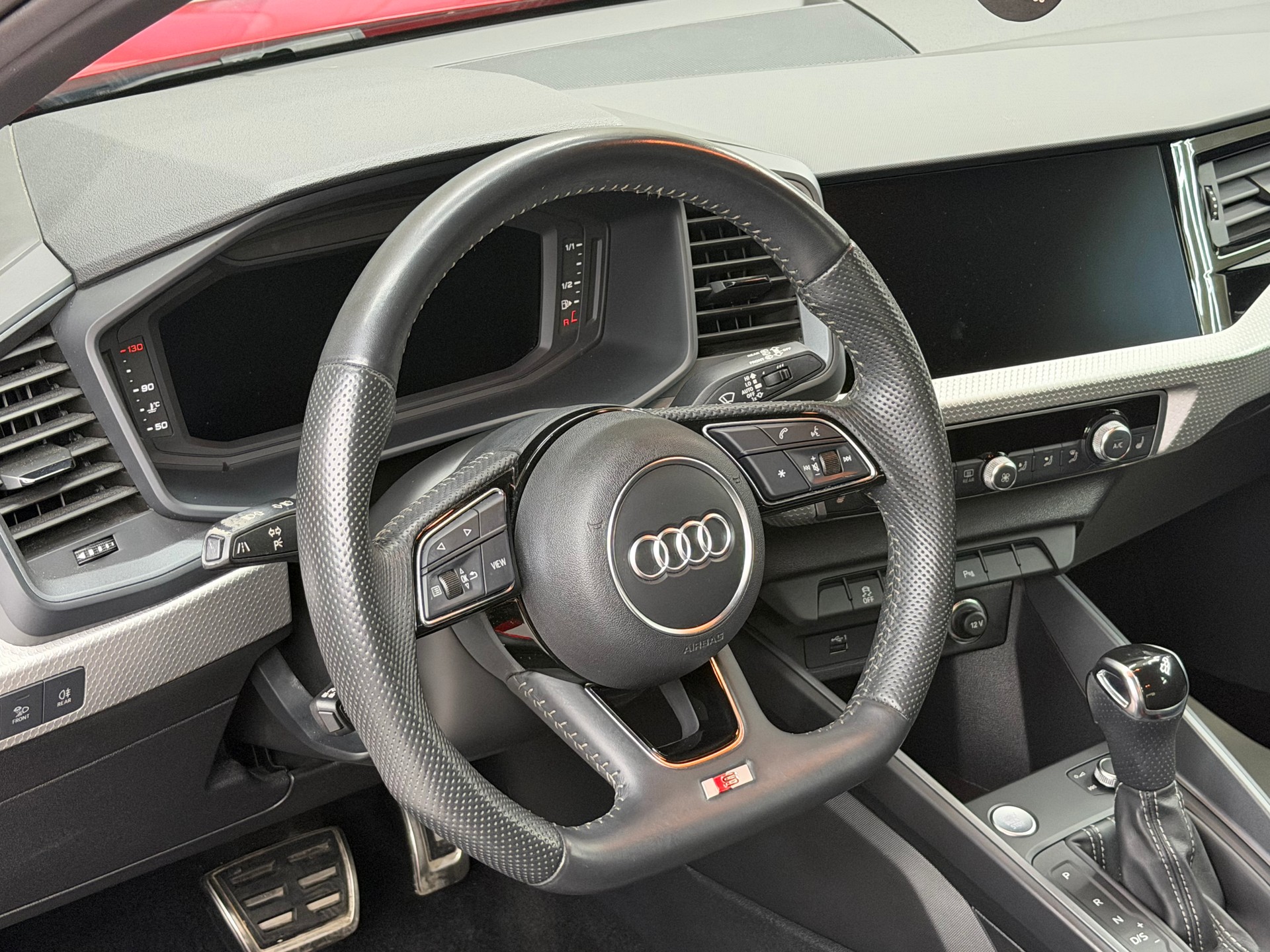 AUDI A1 Sportback 30 TFSI S Line S-tronic-image-8
