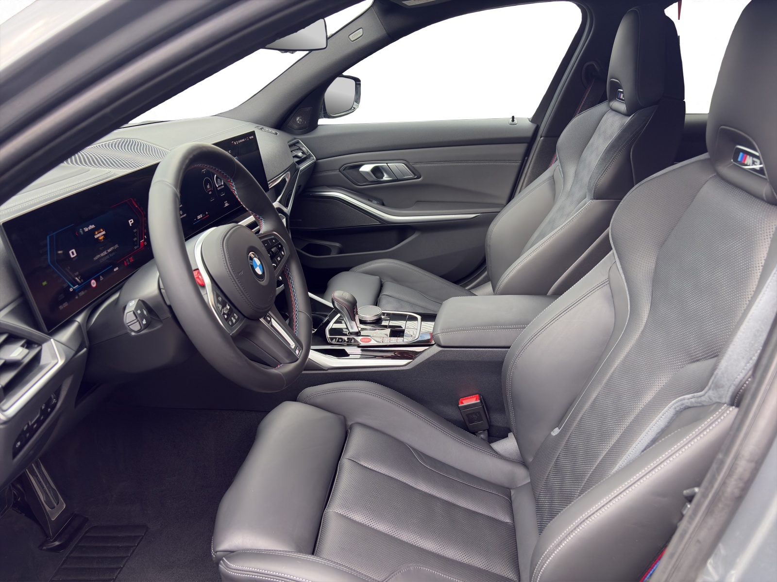 BMW M3 Competition xDrive Touring-image-9