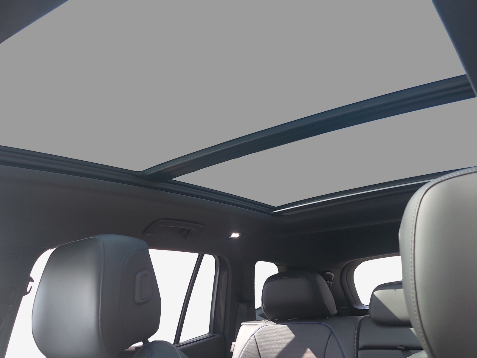 VW Tayron 2.0 TSI R-Line Plus DSG 4Motion-image-15