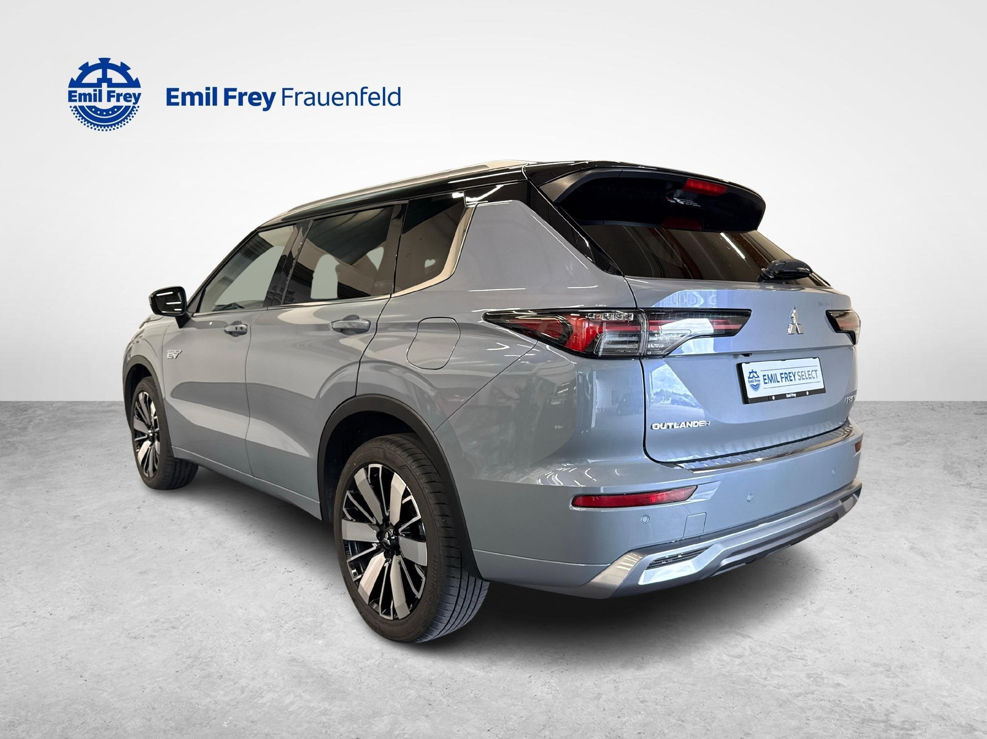 MITSUBISHI Outlander 2.4 PHEV Instyle 4x4-image-2