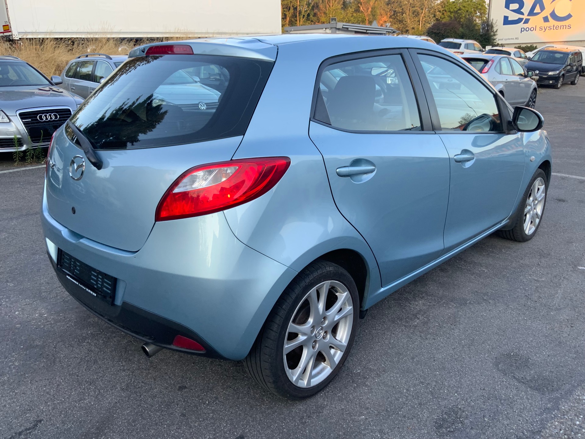 MAZDA 2 1.3i 16V Exclusive-image-3