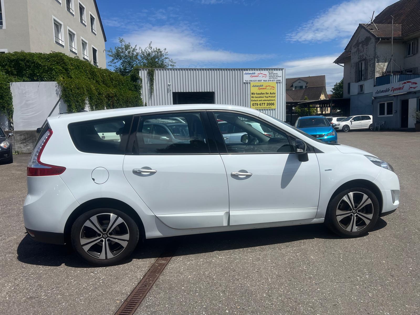 RENAULT Grand Scénic 1.5 dCi Dynamique EDC-image-1
