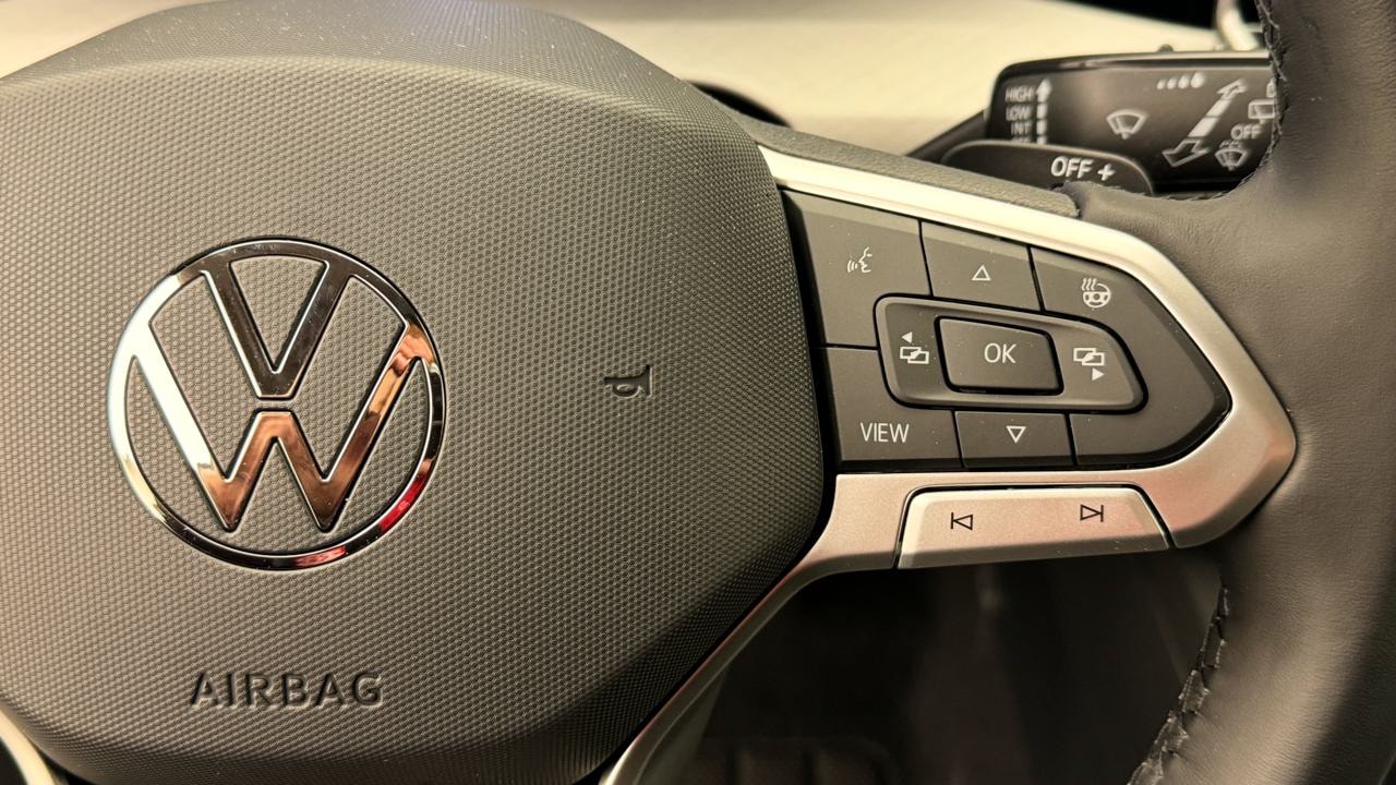 VW Golf VIII 1.5 TSI PHEV Limited-image-9