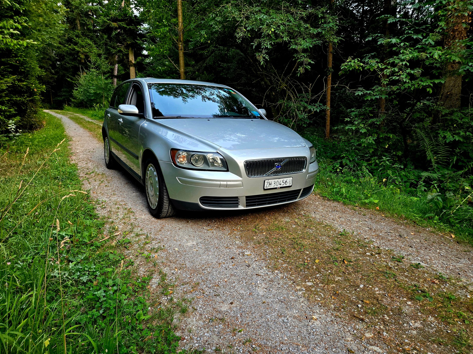VOLVO V50 2.4-image-0