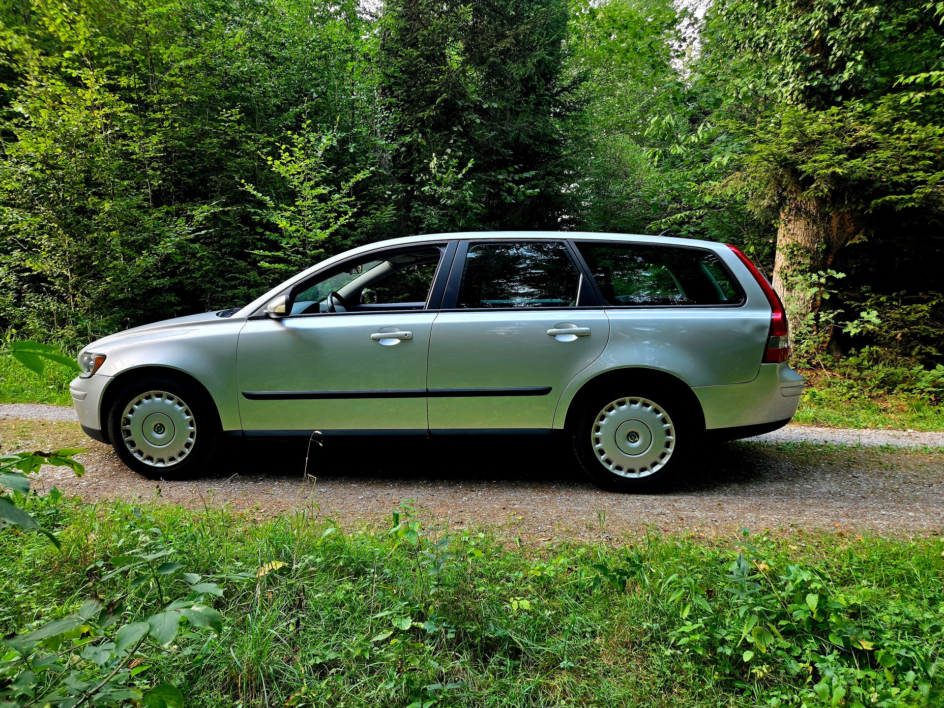 VOLVO V50 2.4-image-10