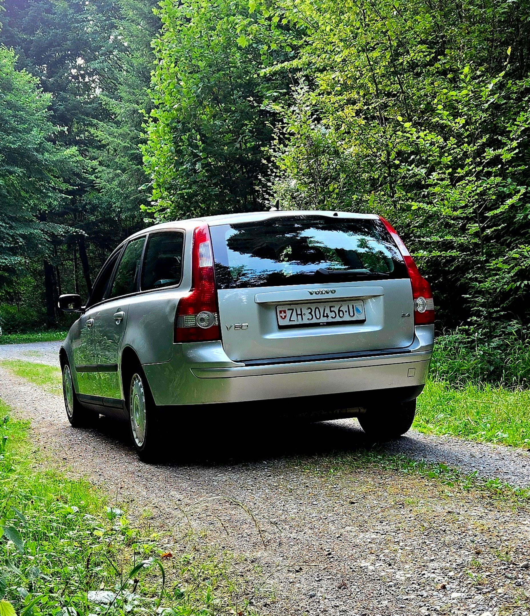 VOLVO V50 2.4-image-5