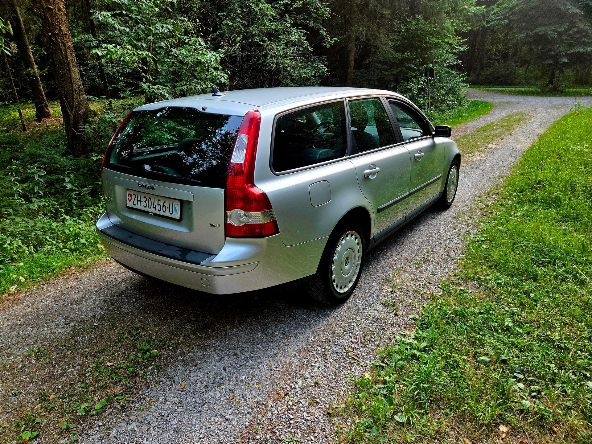 VOLVO V50 2.4-image-7