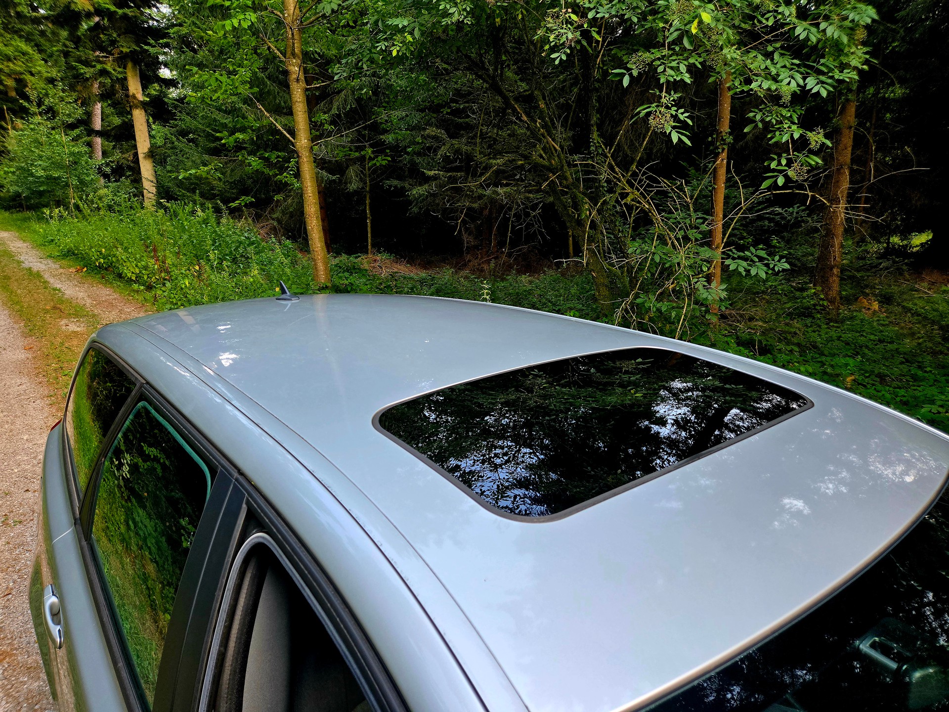 VOLVO V50 2.4-image-2